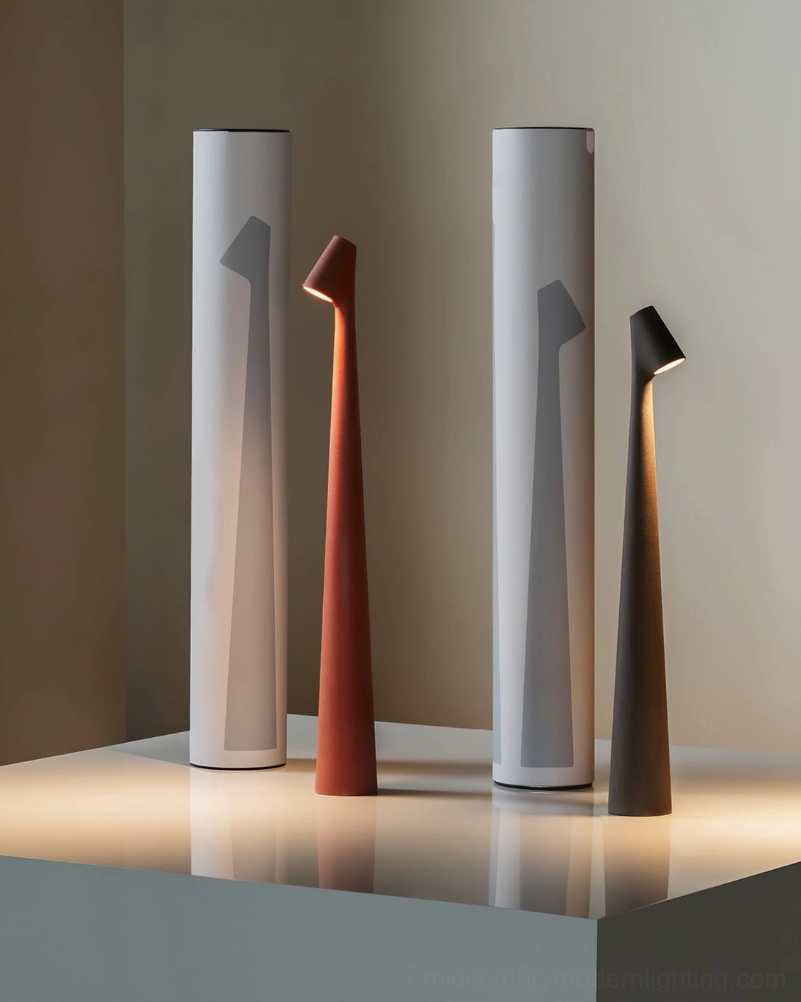 Africa battery-powered table lamp with integrated LED, ambient lighting display