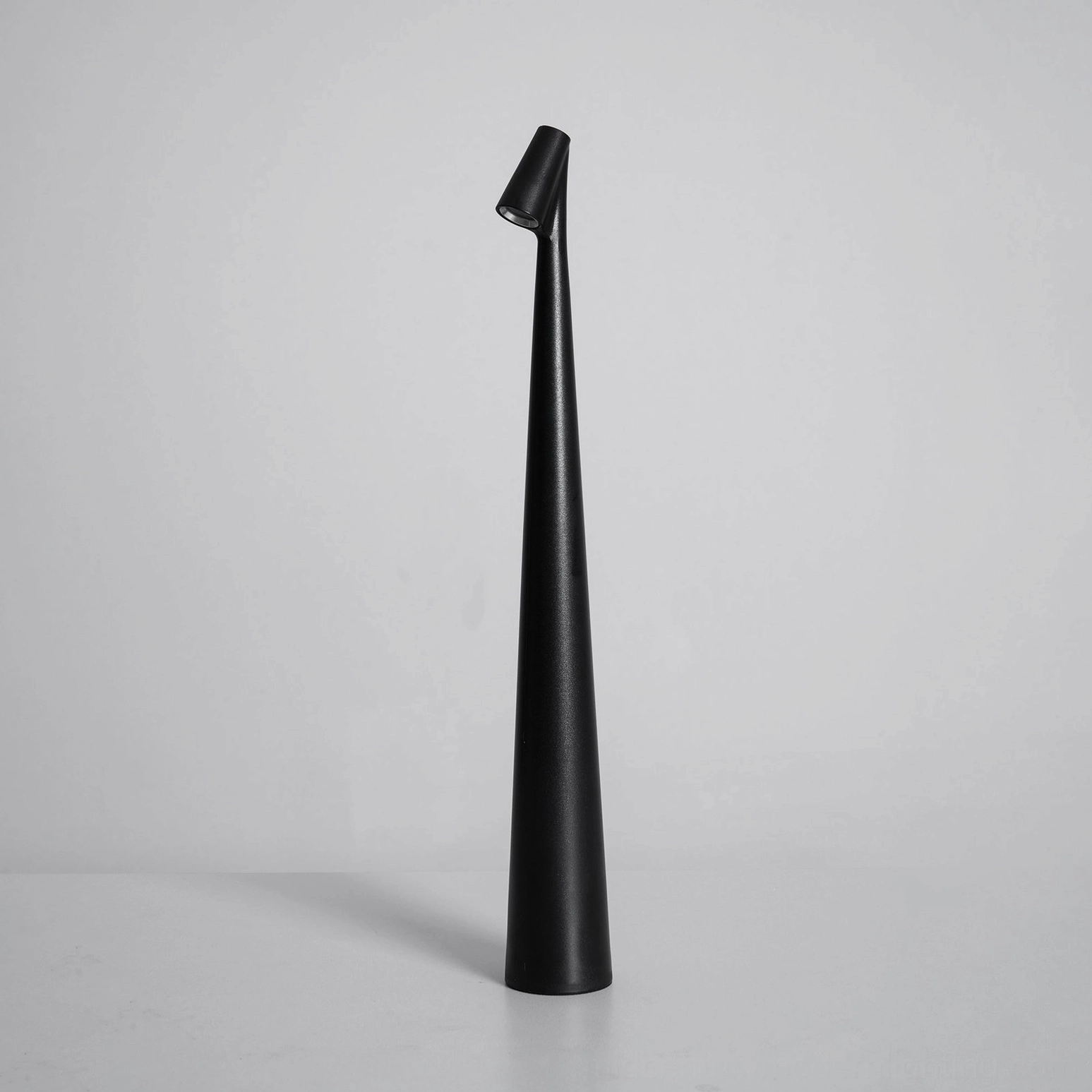 Africa portable LED table lamp, four color finish options available