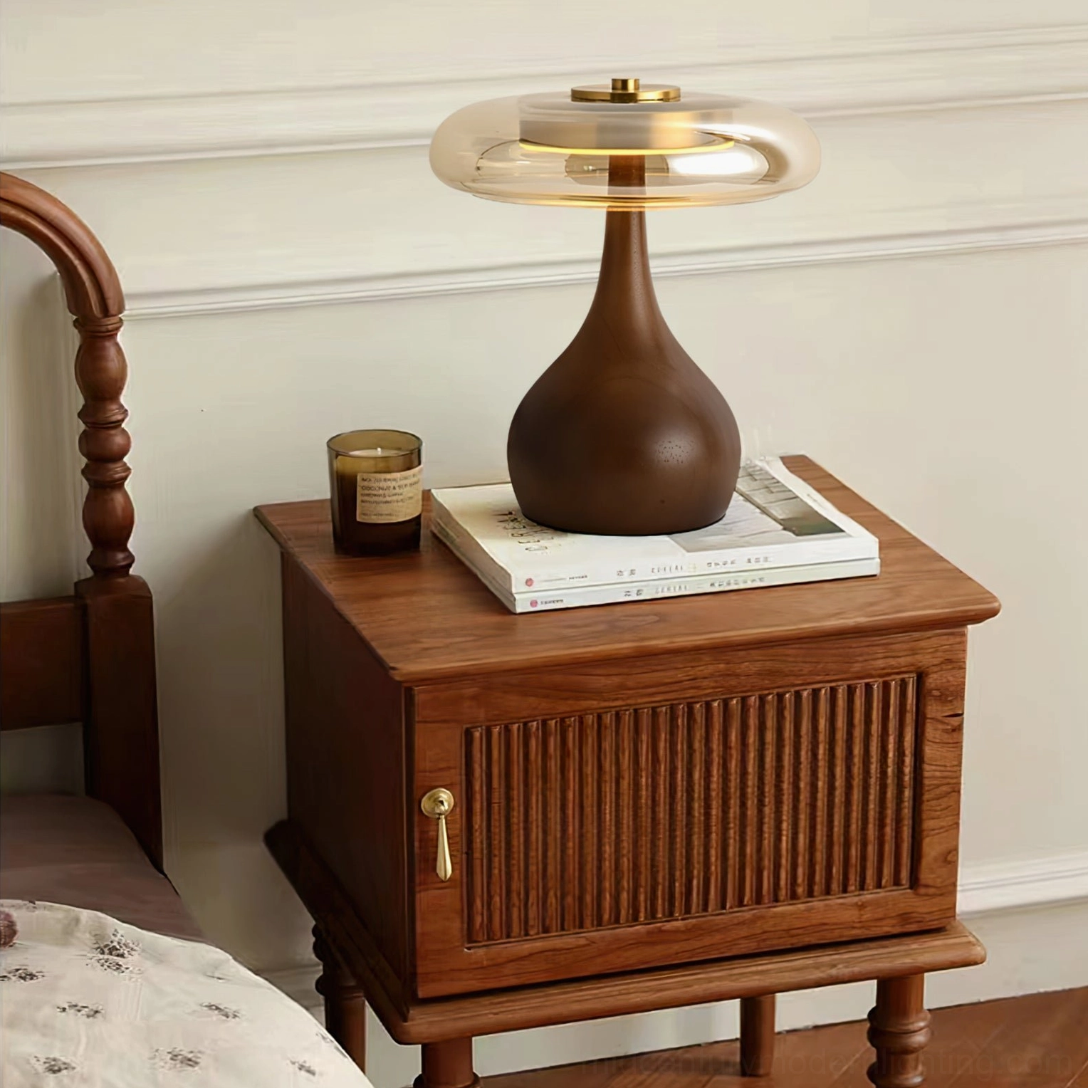 Andi Glass Table Lamp showing integrated LED and color temperature system