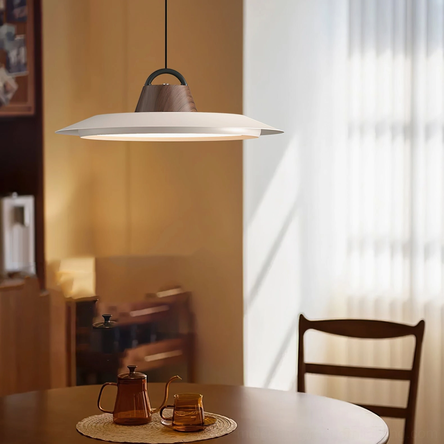 Arenal pendant lamp three-color changing LED function demonstration, warm neutral cool white options