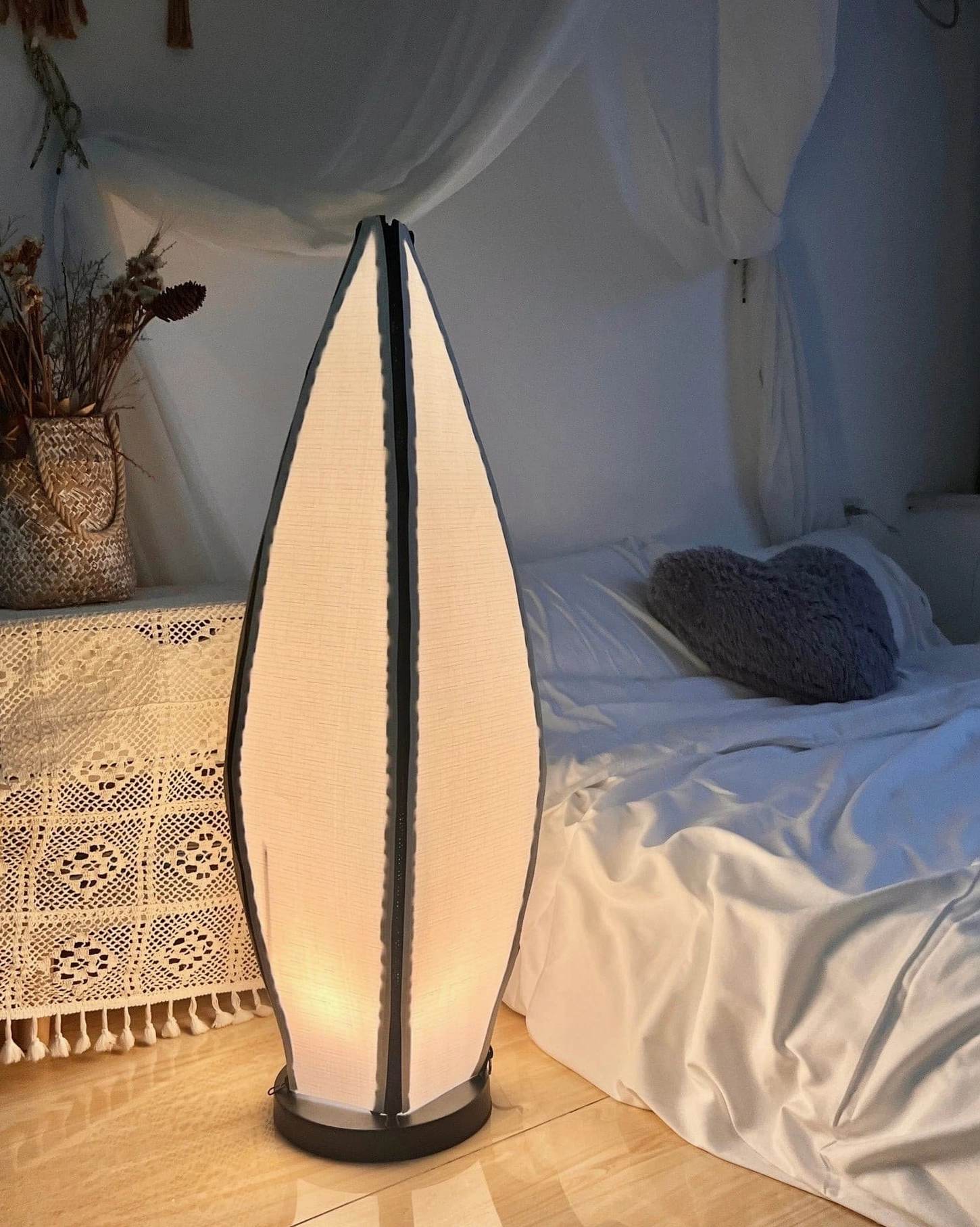 Dimmable-free banana table lamp with simple push-button control for ease of operation