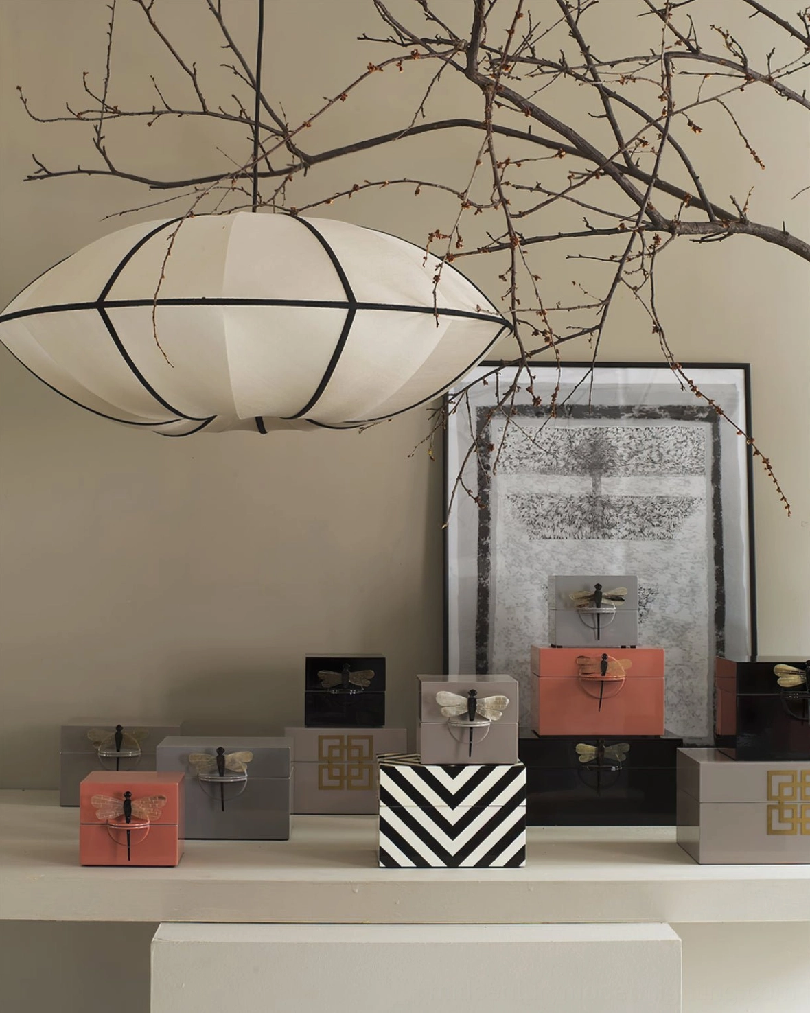 Bombori fabric pendant light, side profile showing oval shape and proportions