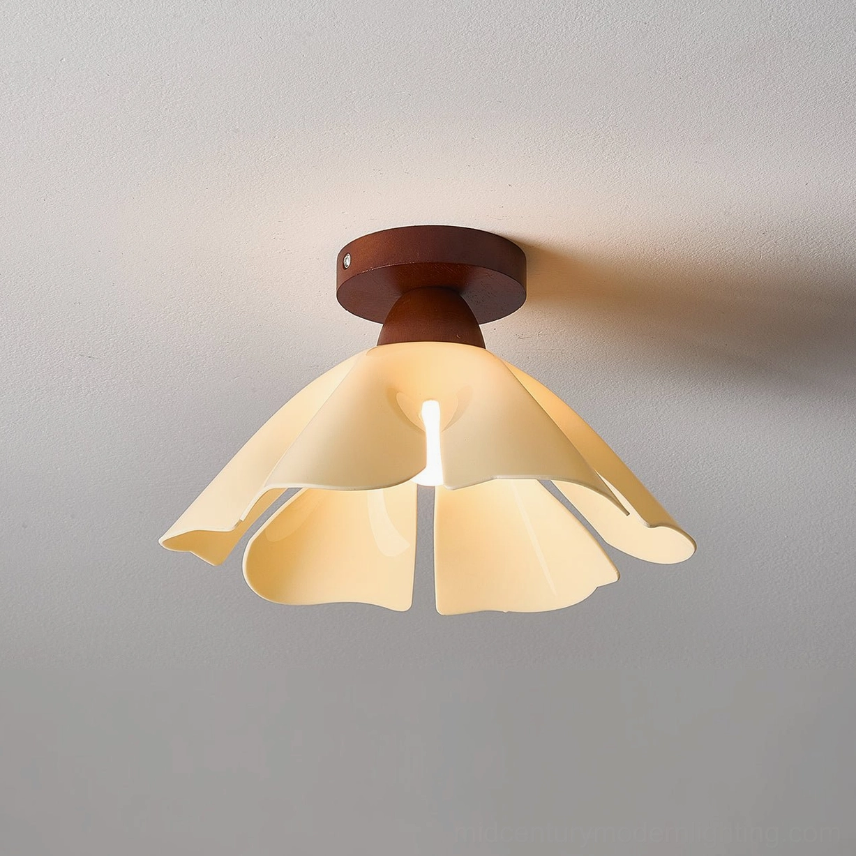 Cenia petal ceiling fixture with LED compatibility, energy-efficient warm lighting solution