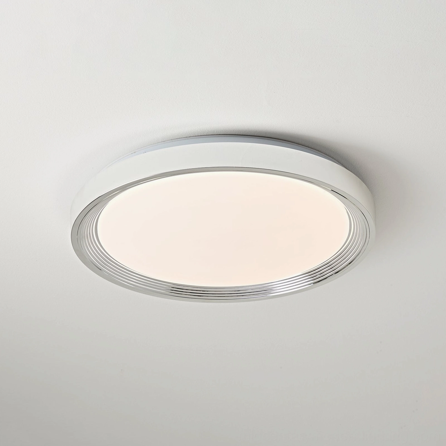 Cerova ceiling light installation diagram showing flush mount attachment method