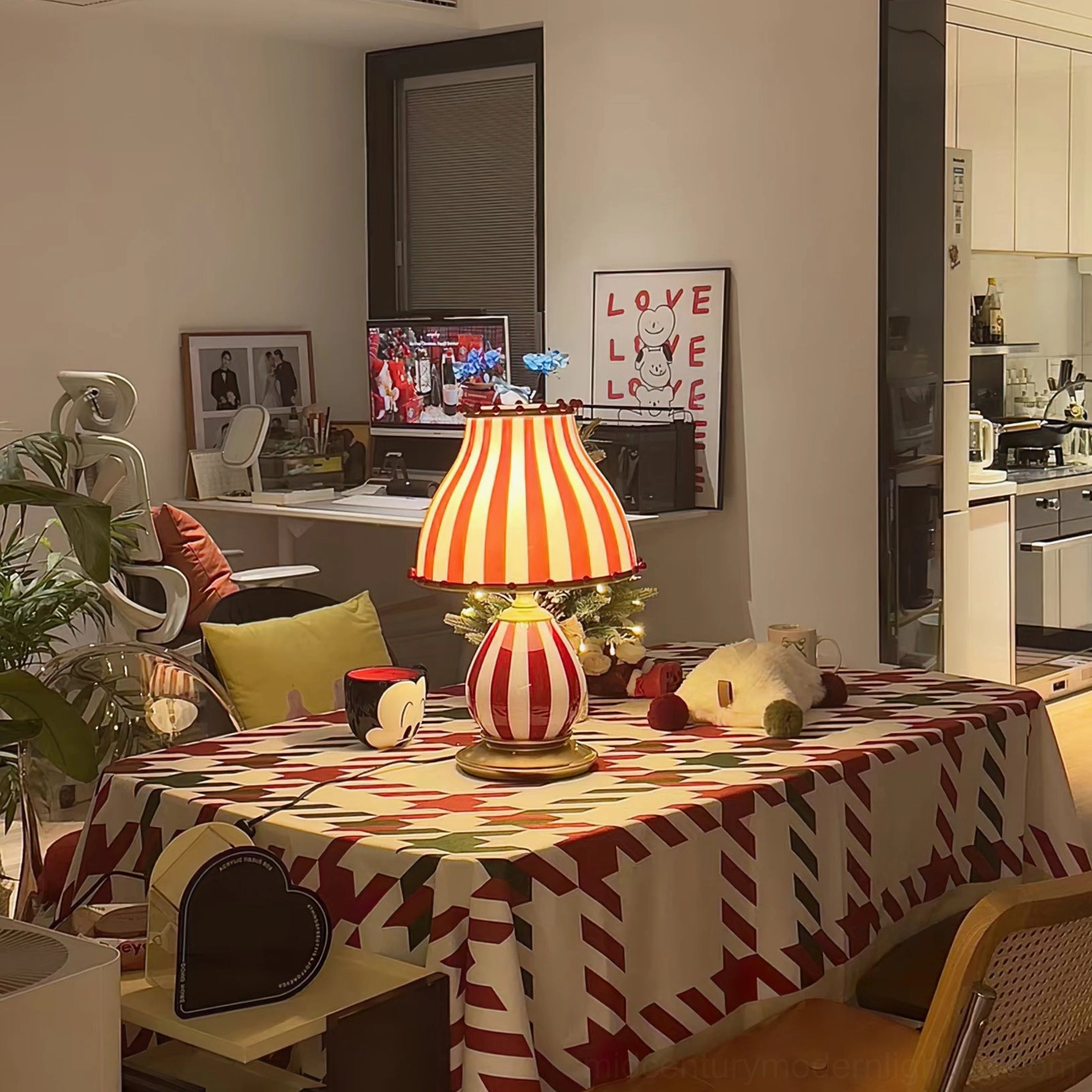Circus Troup red and white striped table lamp primary product showcase image