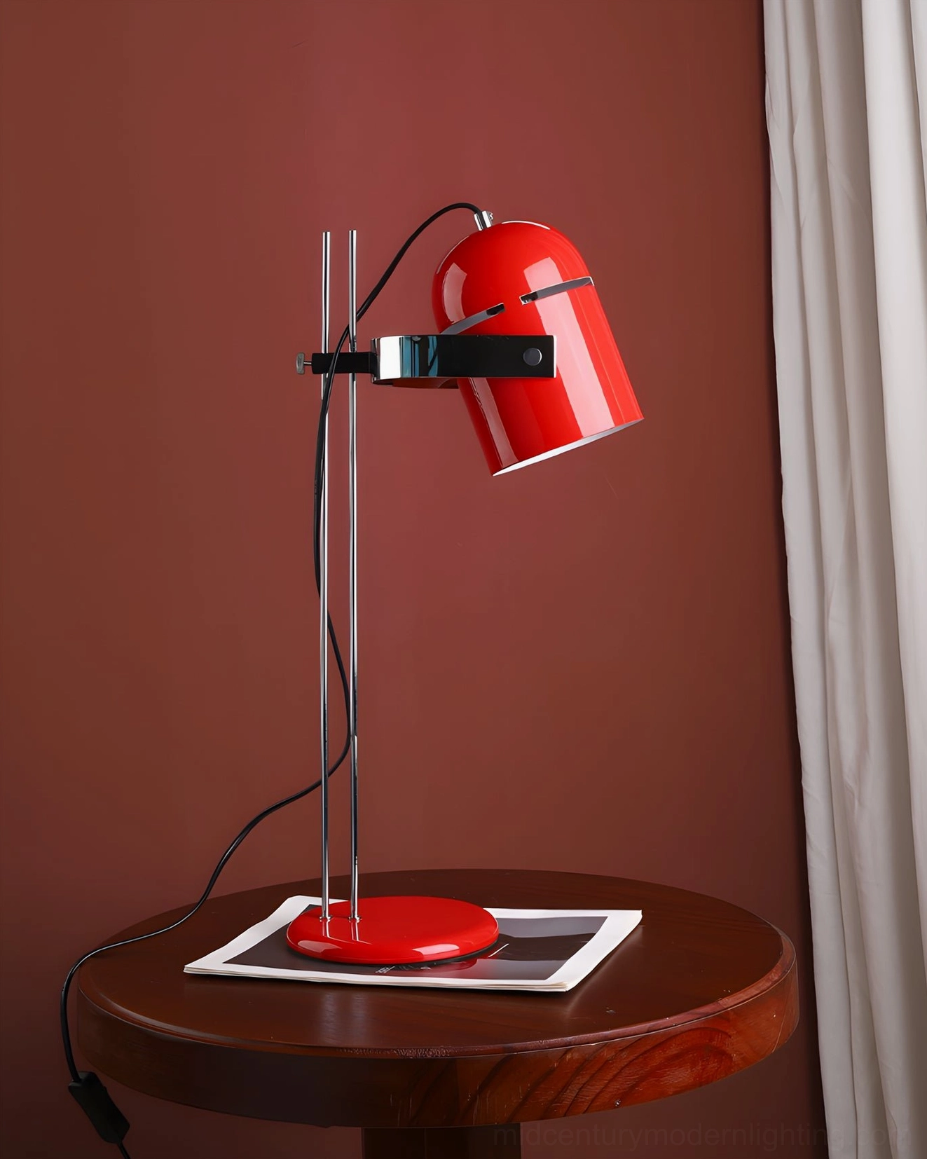 Red adjustable table lamp round wooden side table retro design