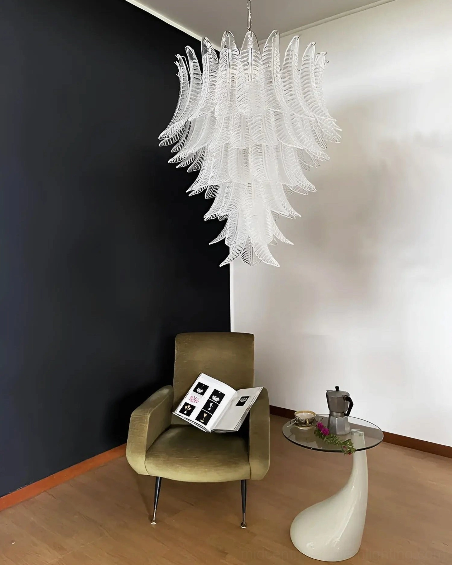 Pink palm leaf Murano glass chandelier full composition showing all thirteen glass leaves
