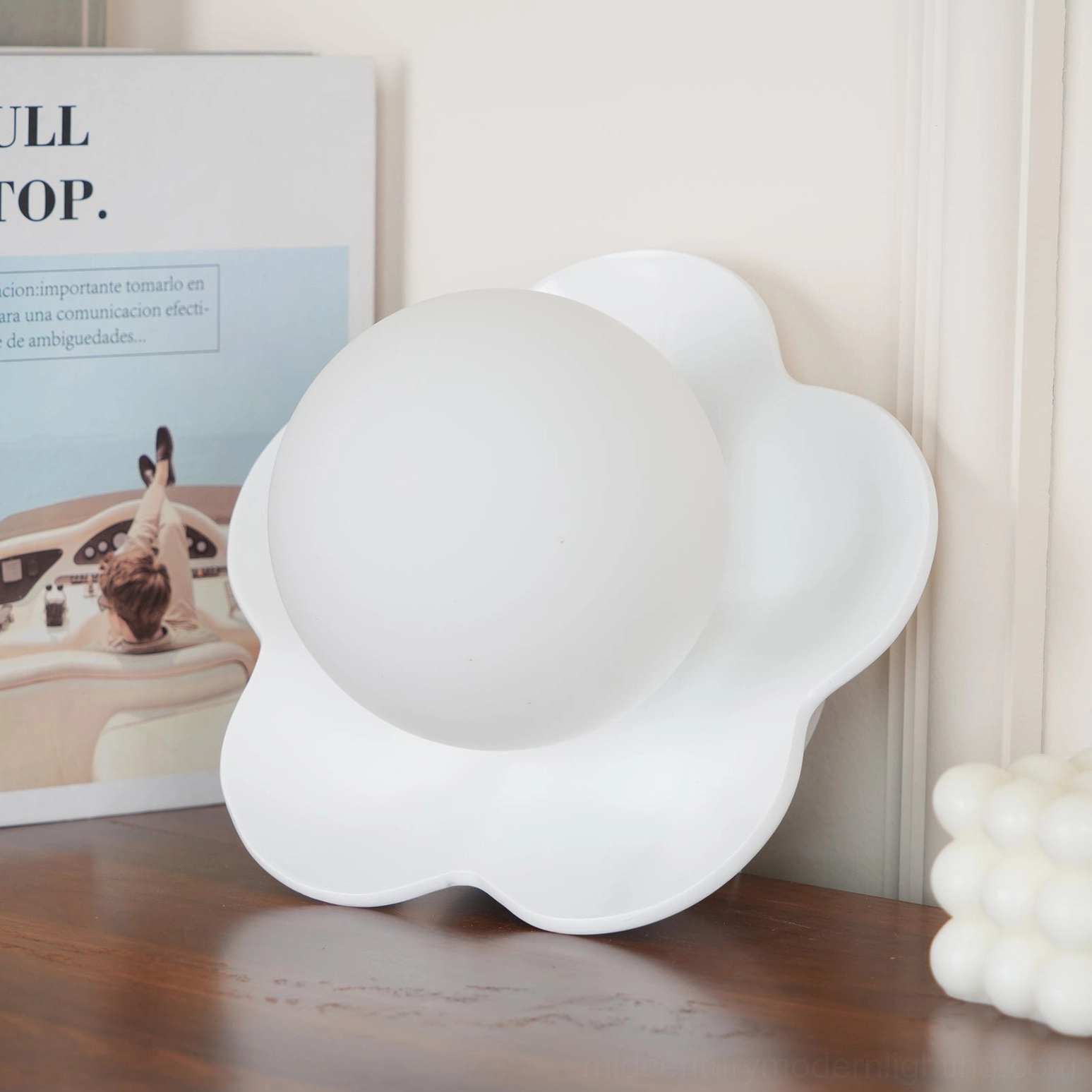 Contemporary flower wall sconce G9 bulb socket universal voltage compatibility