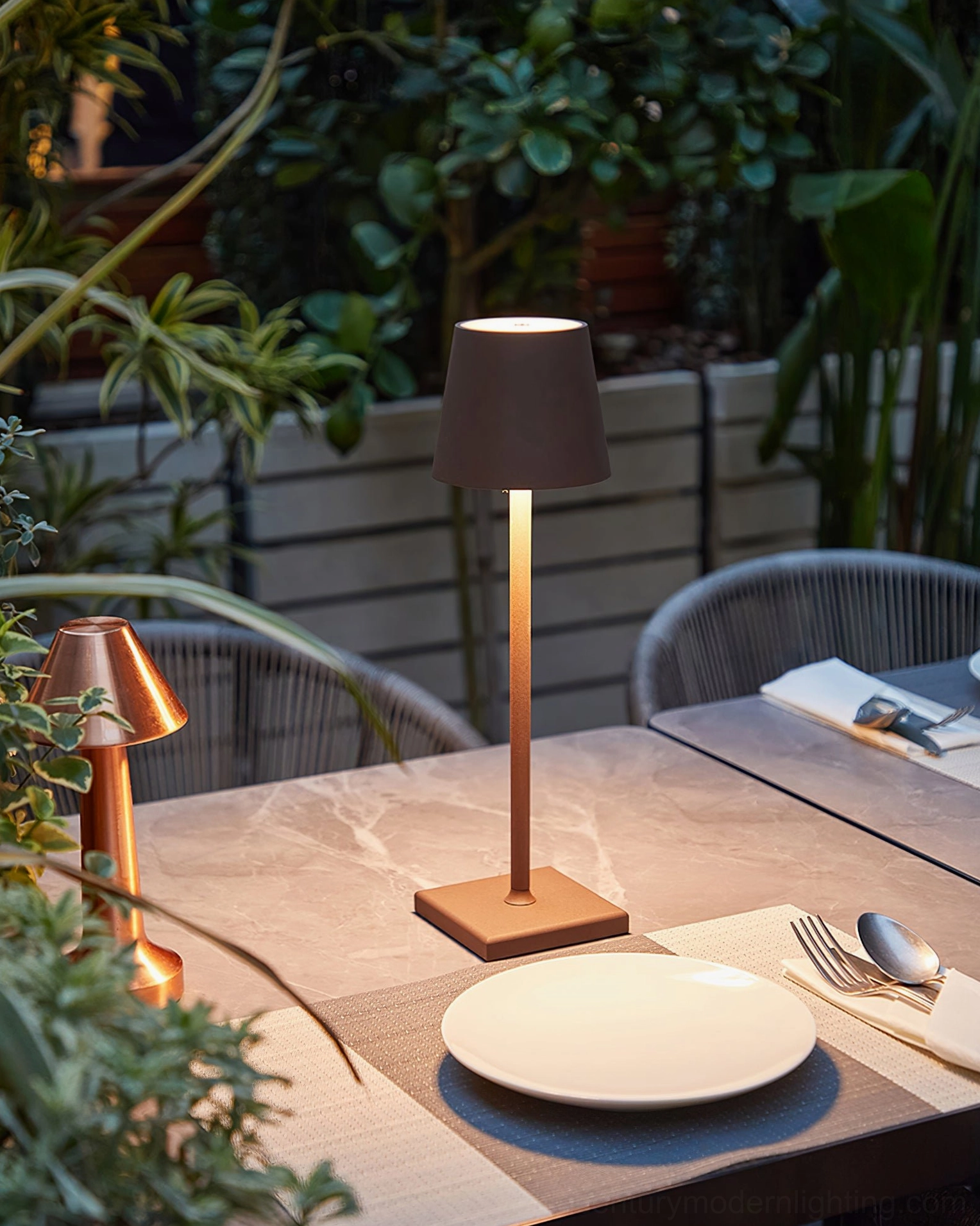 Doku portable table lamp integrated LED light source non-replaceable design
