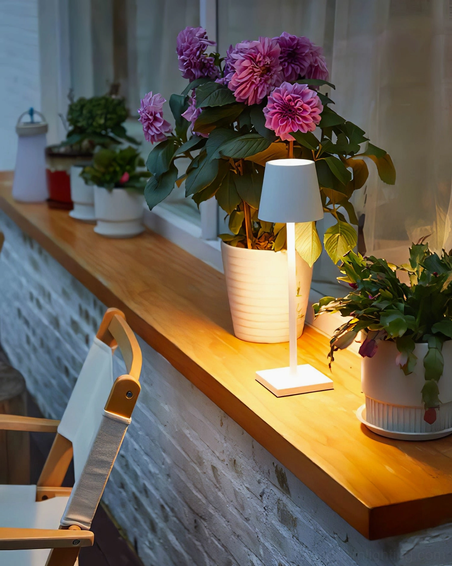 Doku rechargeable table lamp with USB charging cable and standard 5V adapter compatibility