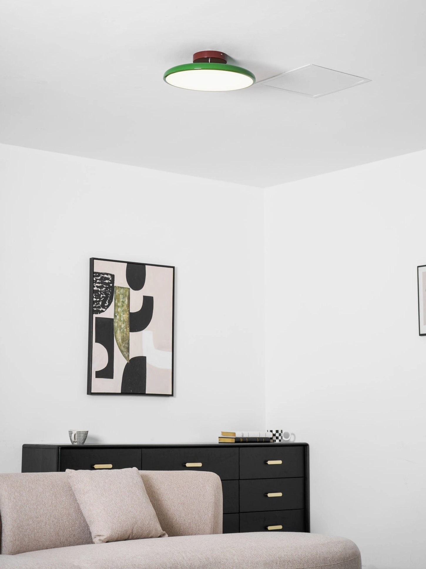 Drift adjustable light brown variant halo glow detail view