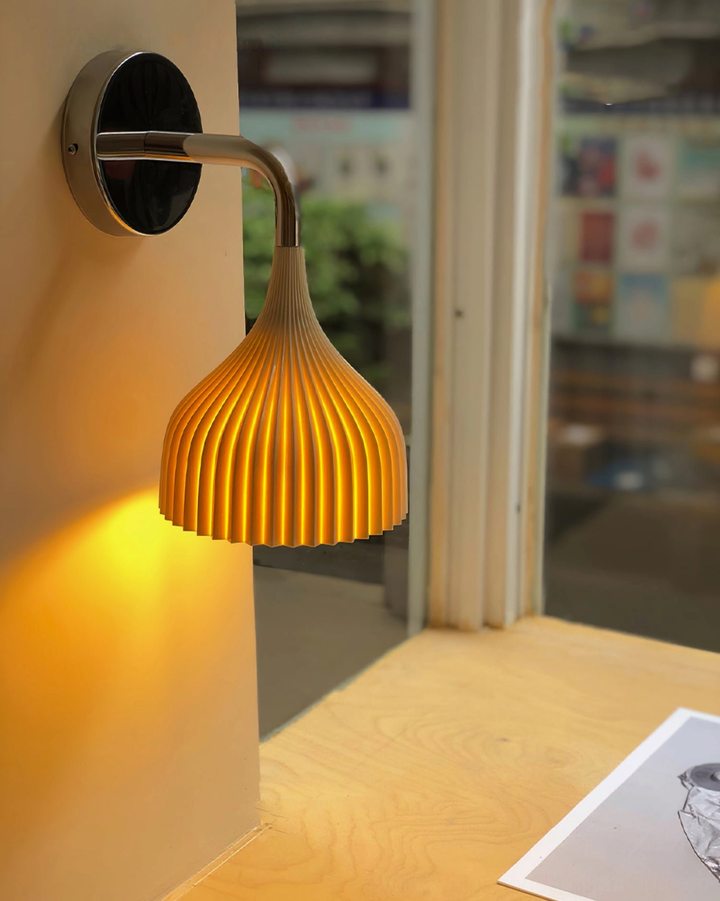 E ribbed glass wall lamp installation detail with wall mounting bracket