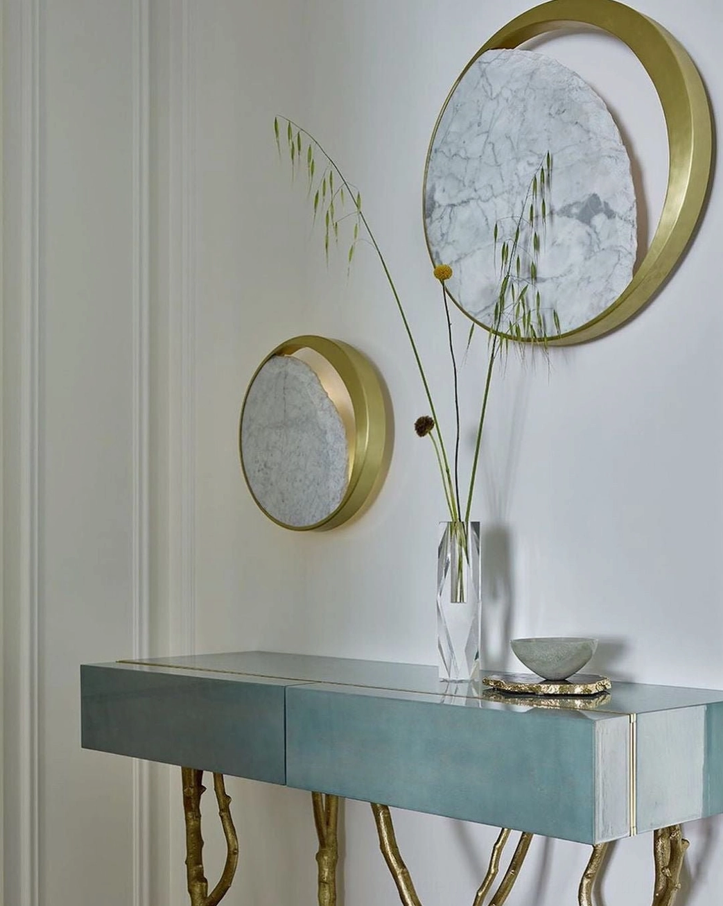 Eclipse marble wall lamp color coordination with neutral interior design color palette