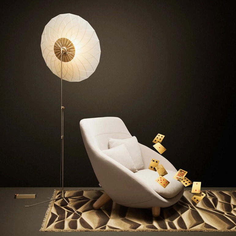 Filigree LED floor lamp sculptural wire-frame design with integrated white LED light source