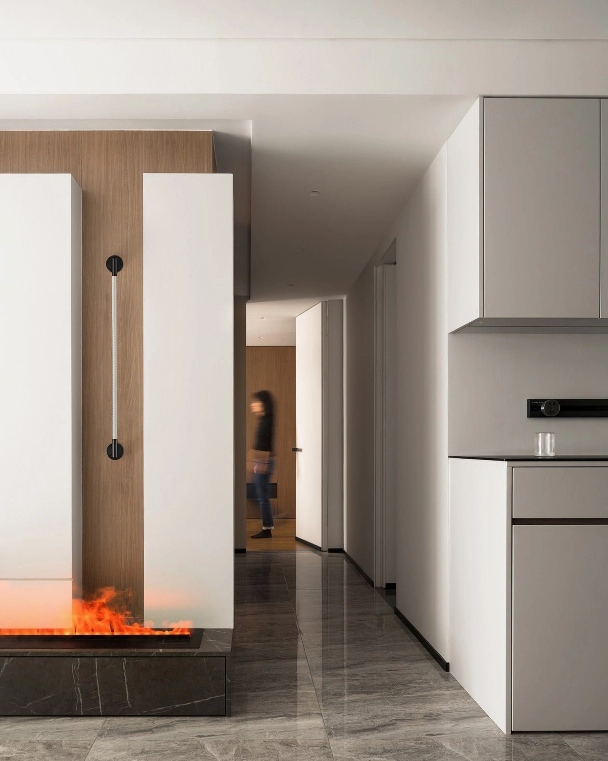 Flecto Tube wall lamp Model C compact size showing 50cm length and vertical installation potential