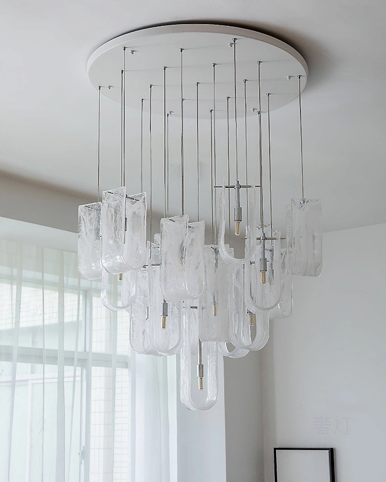 Fontaine modern sculptural chandelier size comparison showing 7-light configuration in scale, mid-century modern lighting