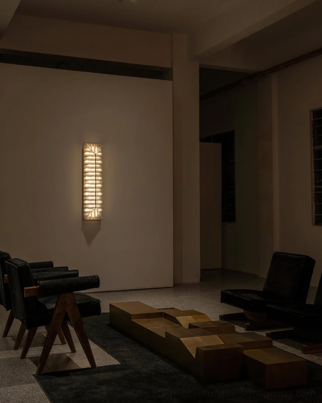 Fragment linear wall lamp minimalist design contemporary home decor