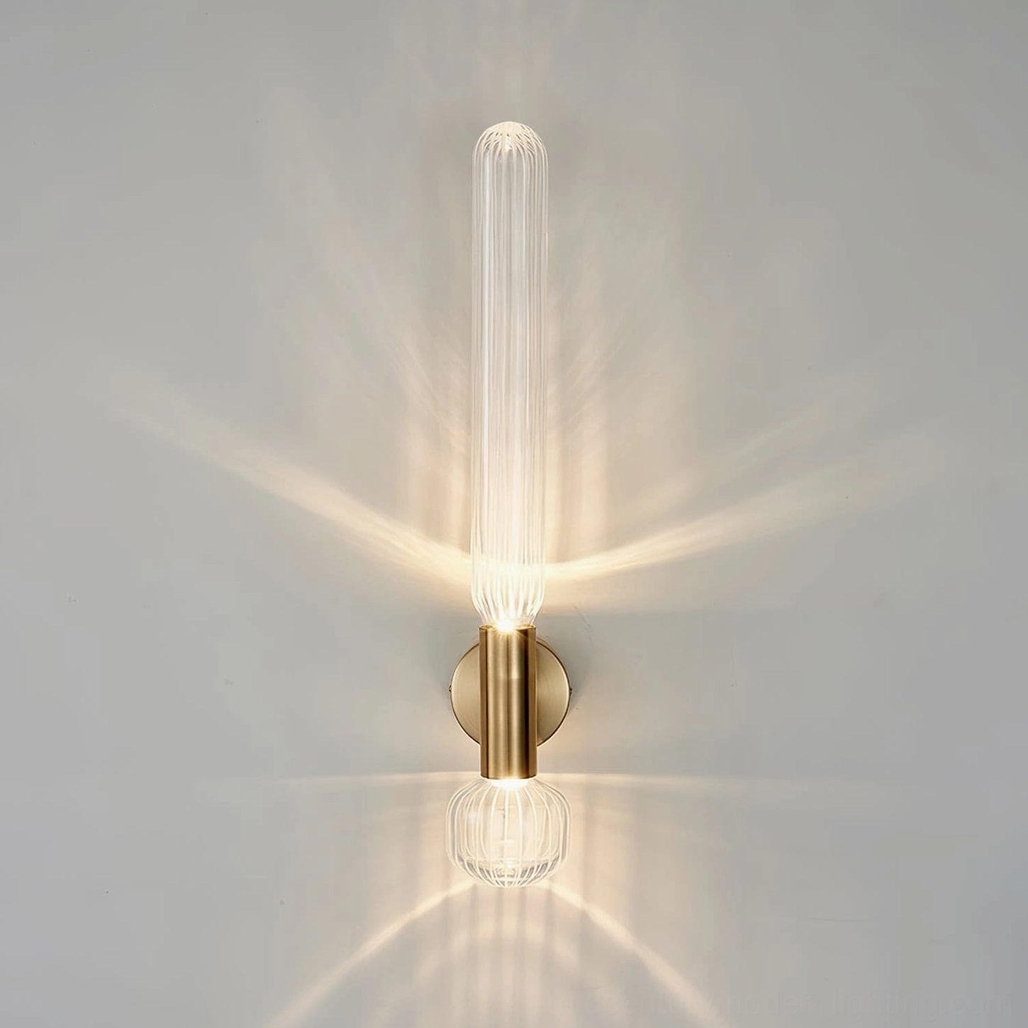 Glaive compact wall lamp 19.3 inches, minimalist mid-century modern lighting fixture