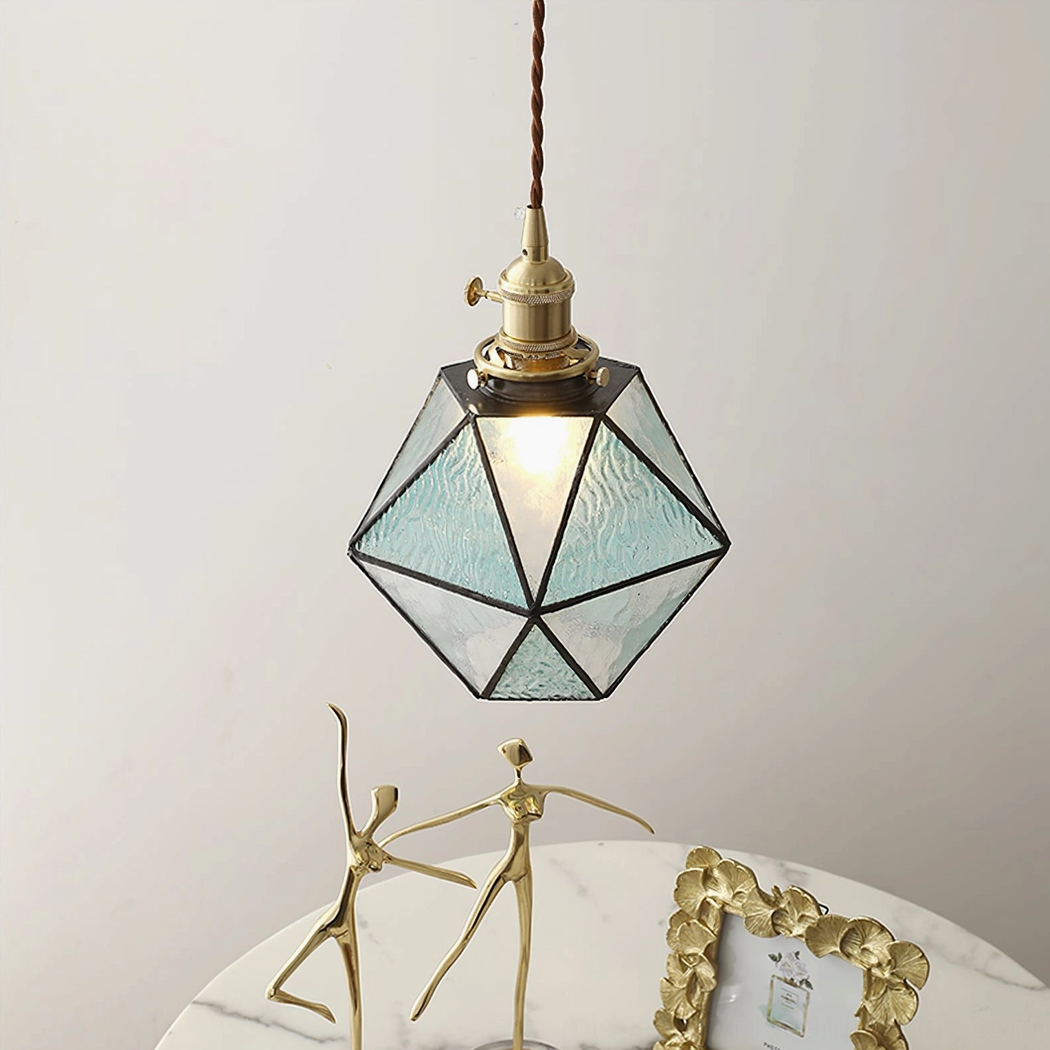 Hiro glass pendant lamp suspension detail, brass hardware and 150cm suspension wire configuration
