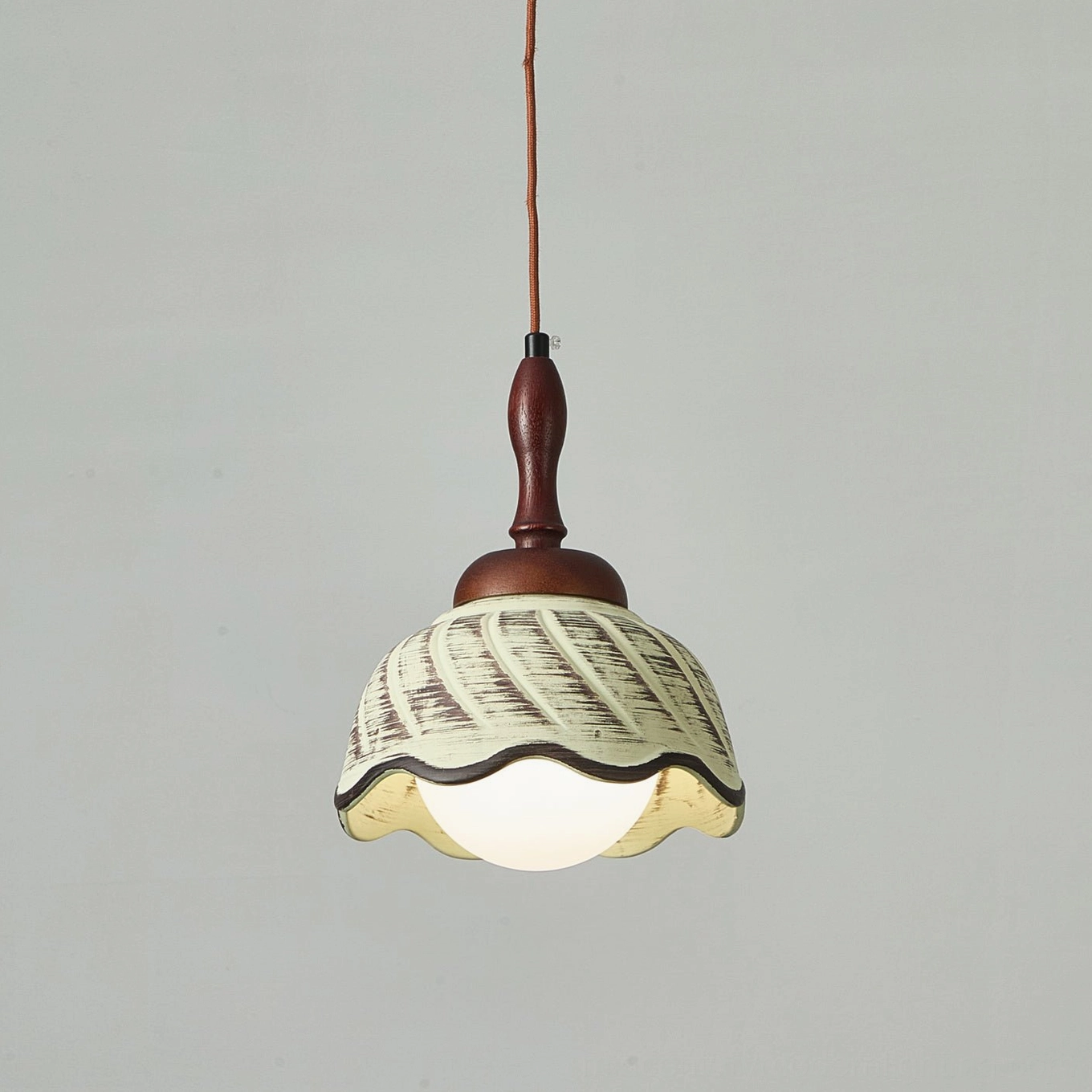 Humboldt mid-century pendant light multiple models size variation display
