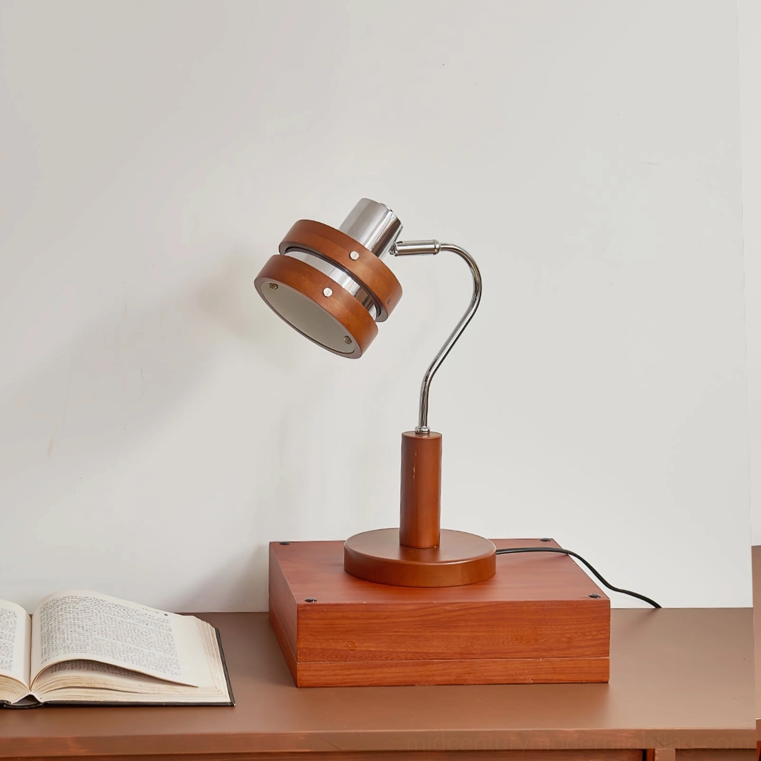 Karry wood and metal combination table lamp showcasing mid-century modern design principles