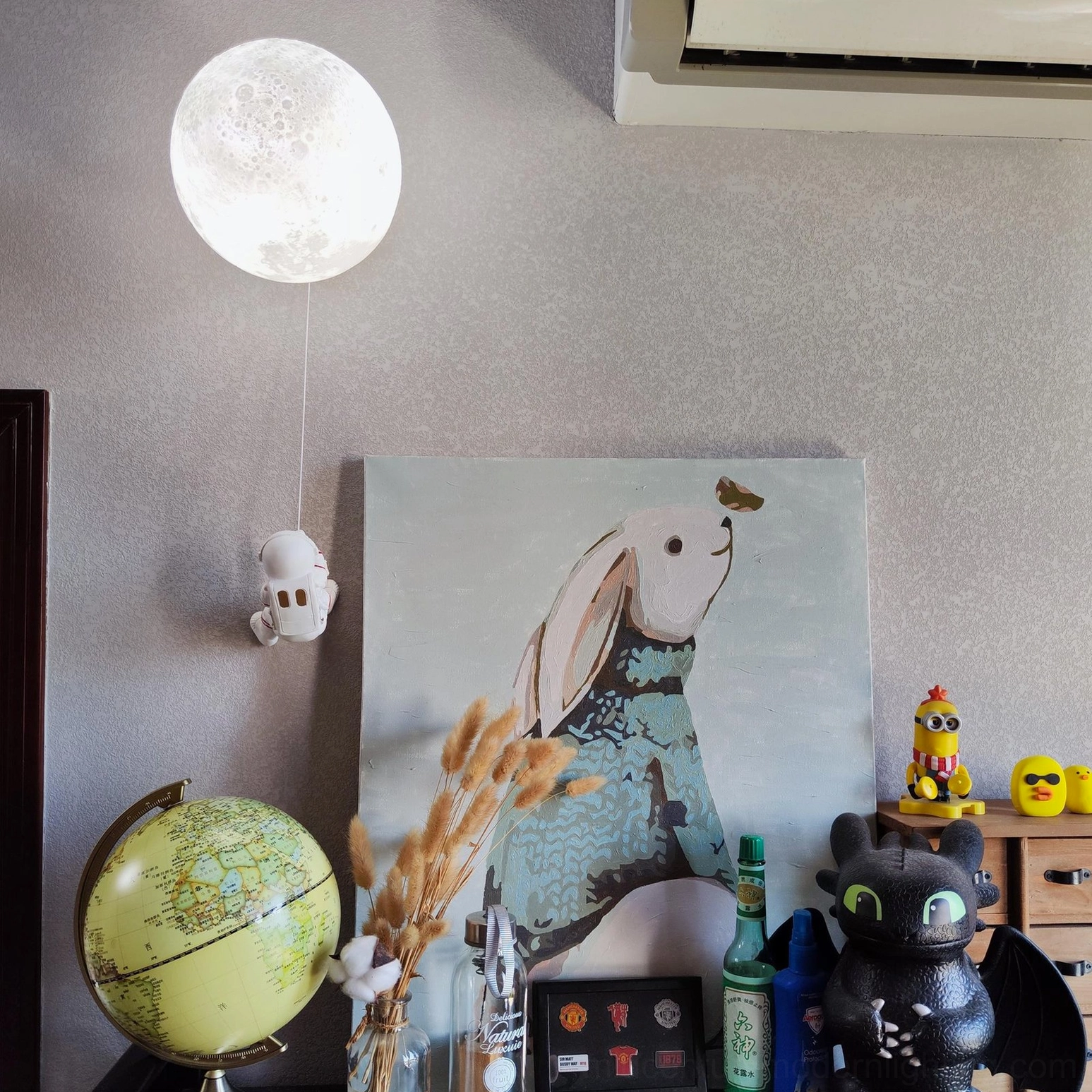 Lunar wall sconce product specifications and technical details information guide