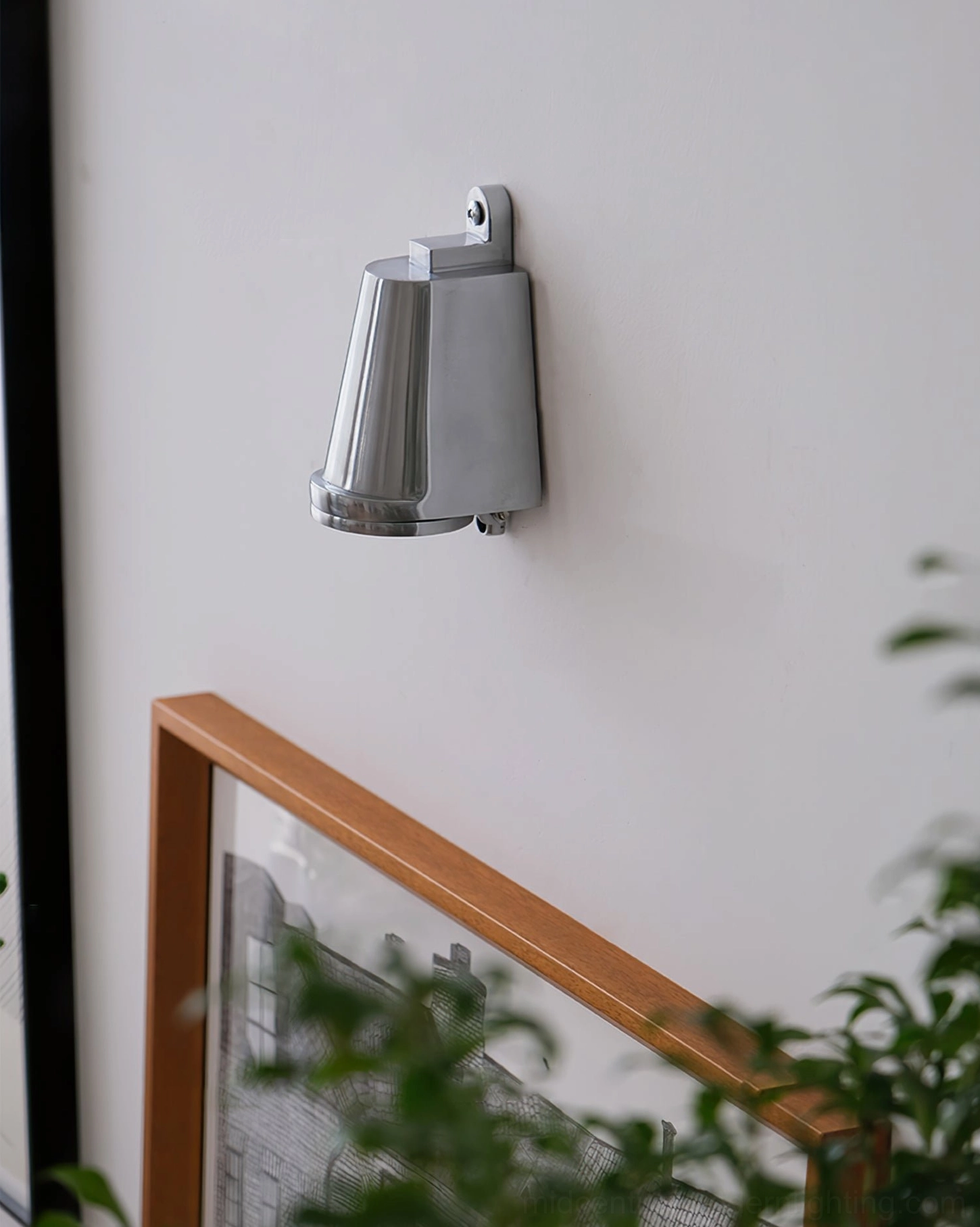 Mast glossy chrome wall lamp sleek metal profile side view