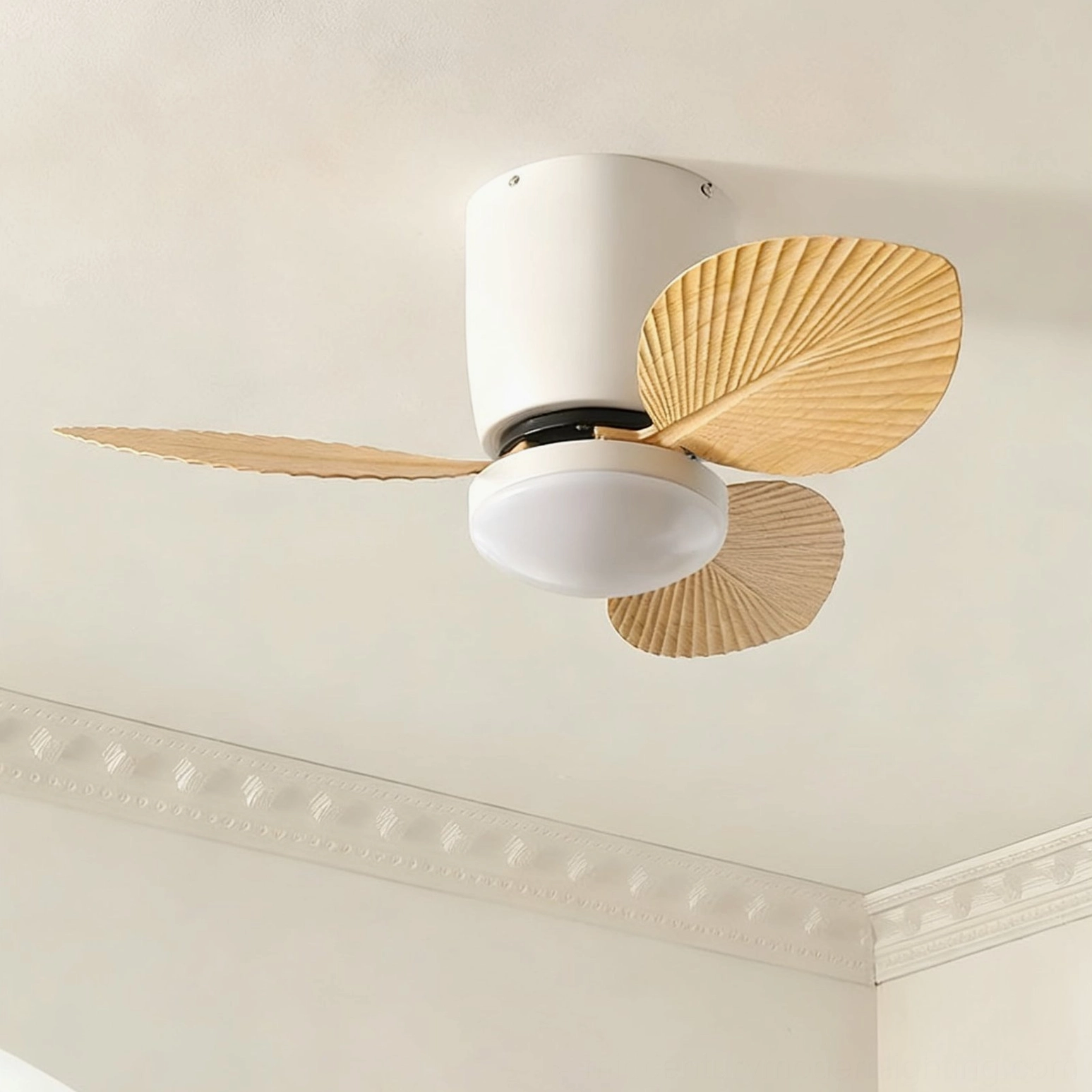 Melorie ceiling fan light sizing reference, 82cm diameter 28cm height specifications with integrated LED and metal construction