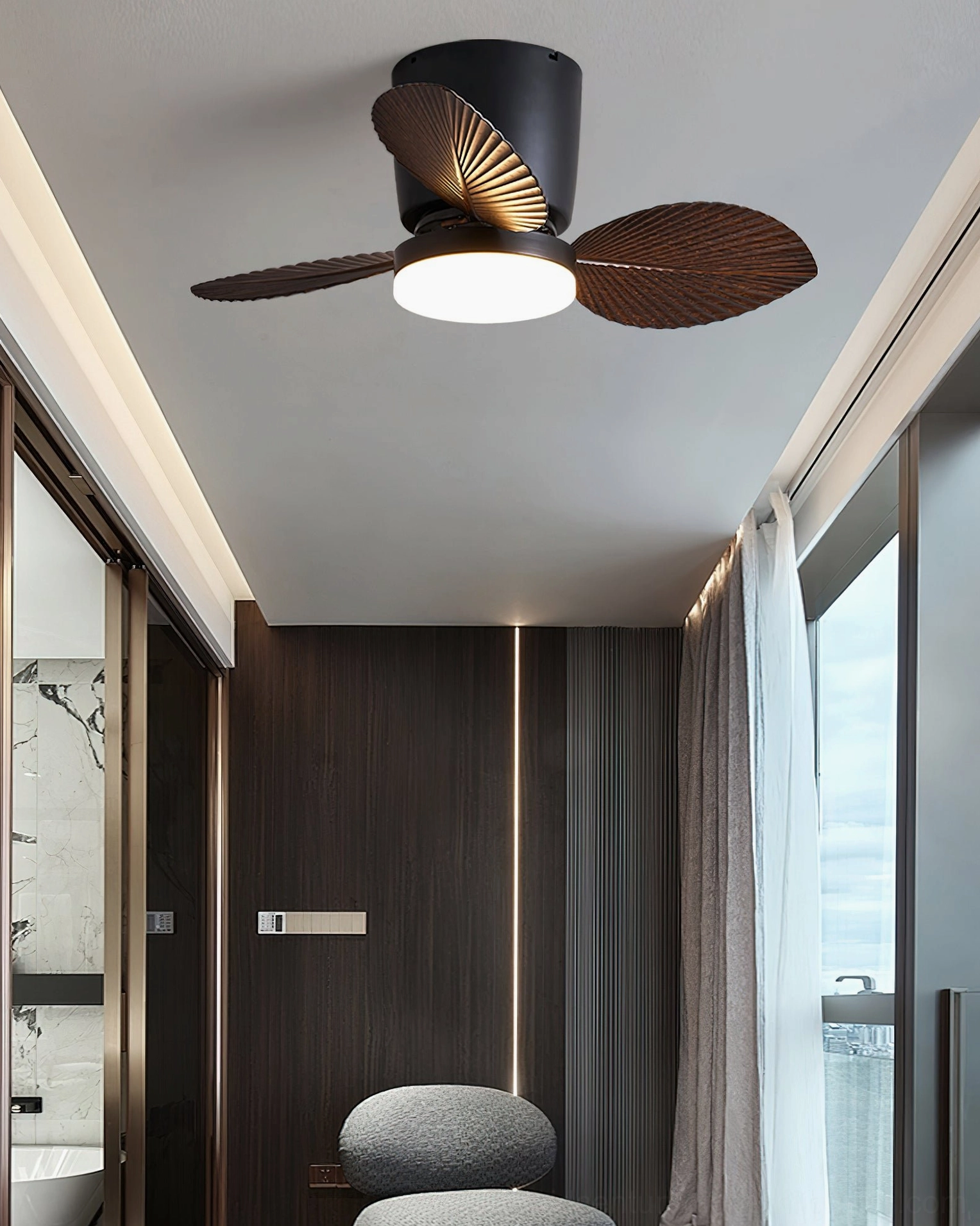 Melorie ceiling fan light in white finish, close-up of integrated LED three-color changing light technology