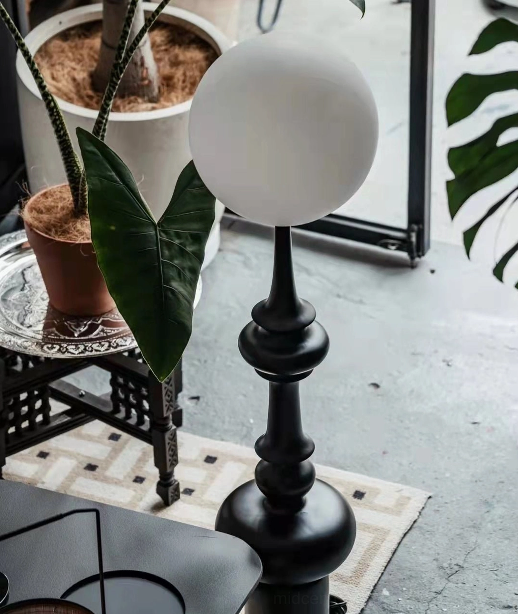 Melrose modern floor lamp E26 E27 base compatibility universal bulb socket
