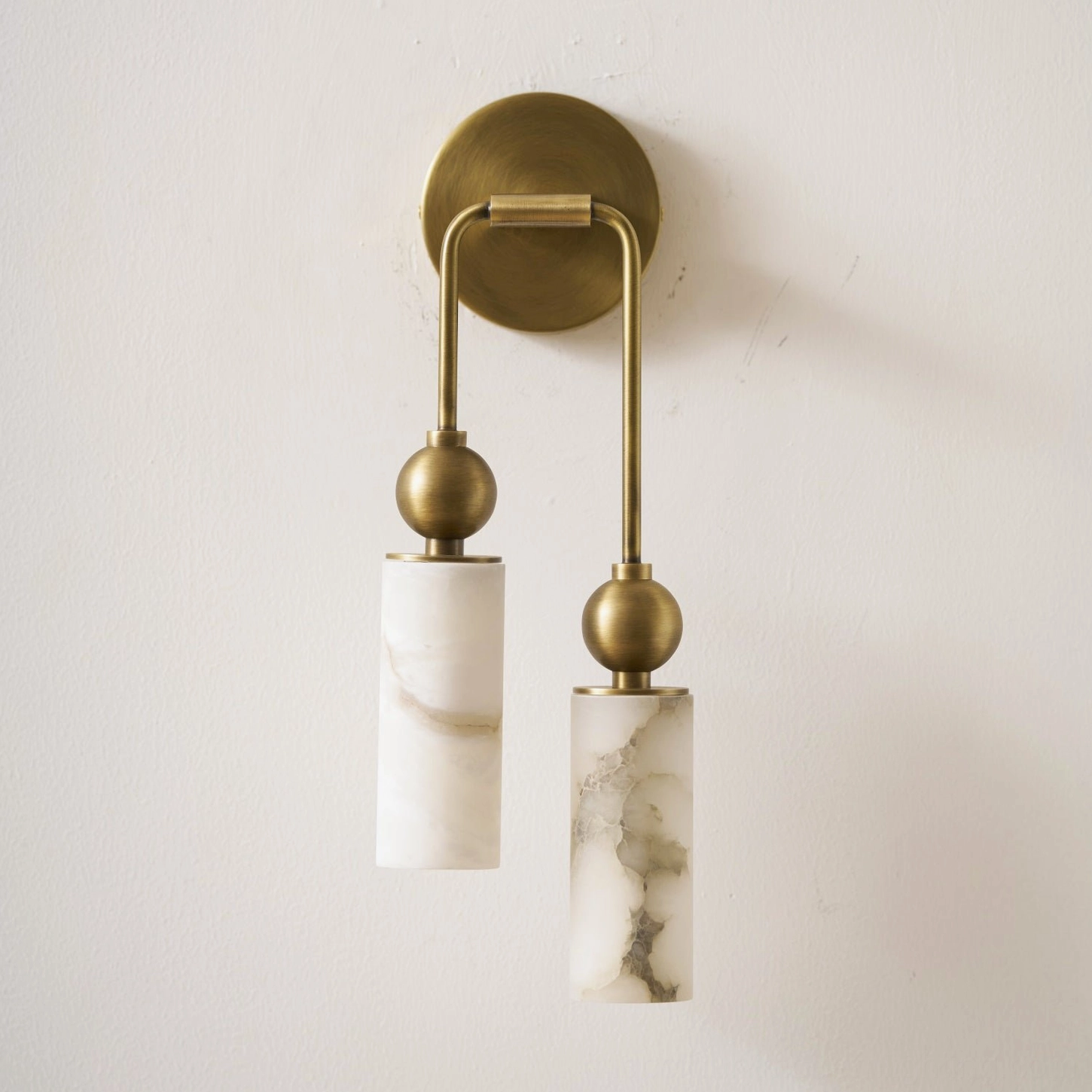 Metro Alabaster wall lamp two-head right configuration with elegant brass and white finish