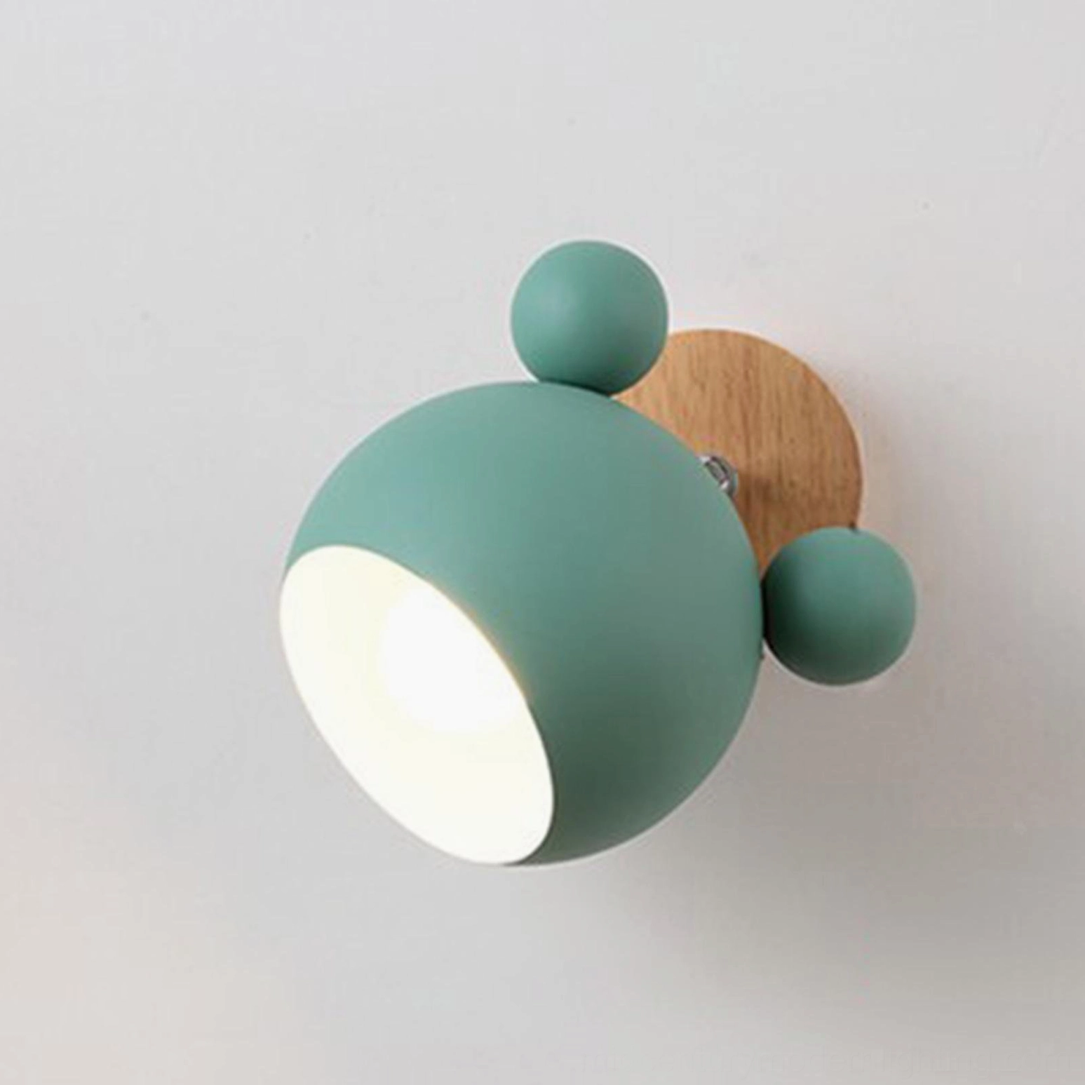 Mouse lamp rotatable head mechanism allowing directional light adjustment feature