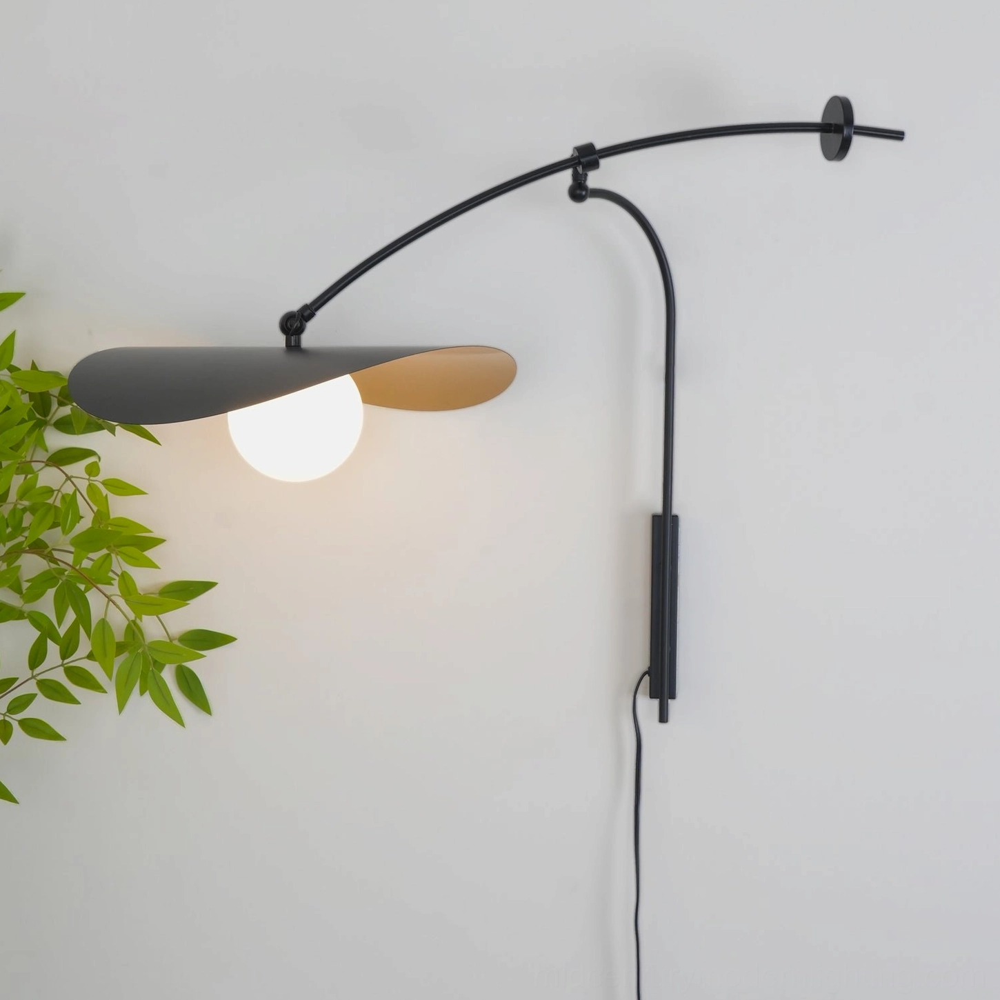 Myrna wall lamp Edison bulb compatibility, vintage warm lighting option available