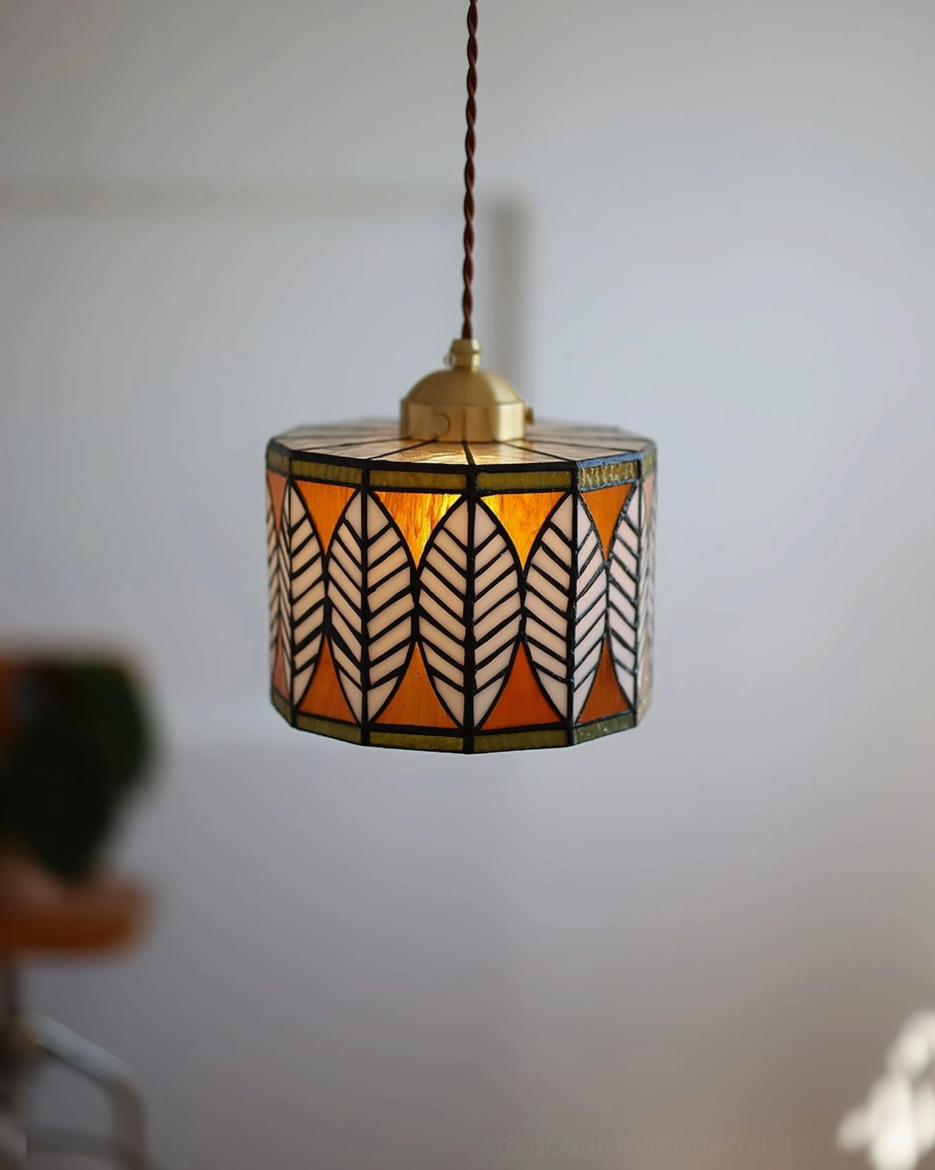 Orange-red botanical leaf Tiffany stained glass pendant lamp with authentic vintage design