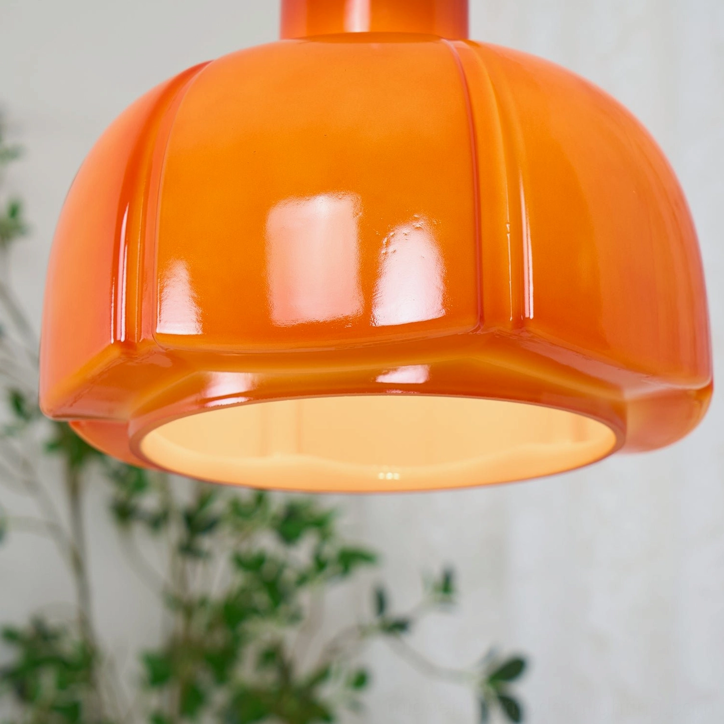 Paolina glass pendant light showing light diffusion quality and ambient illumination effect