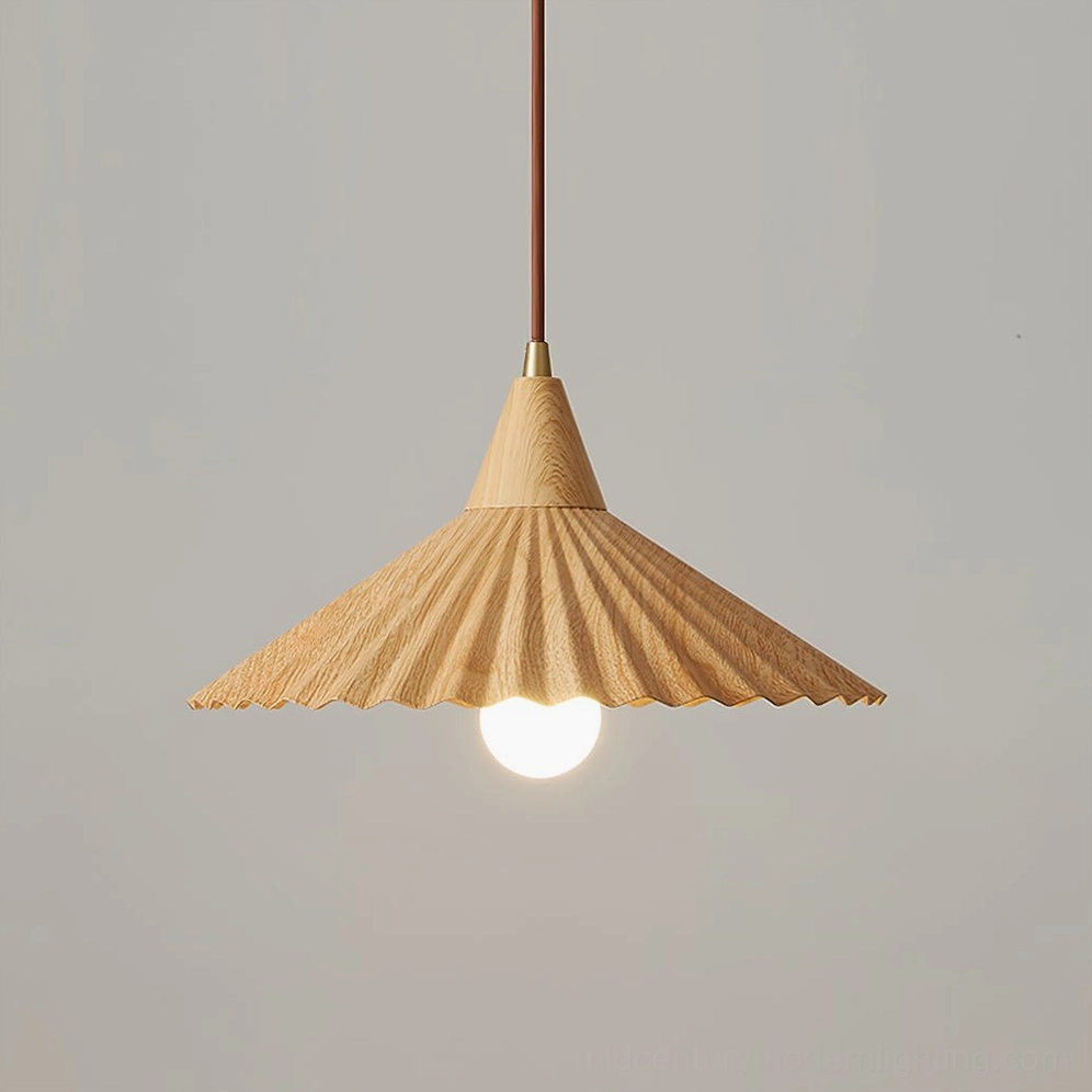 Pieghe pendant light showcase featuring wave-pleated metallic shade and refined edge detail craftsmanship
