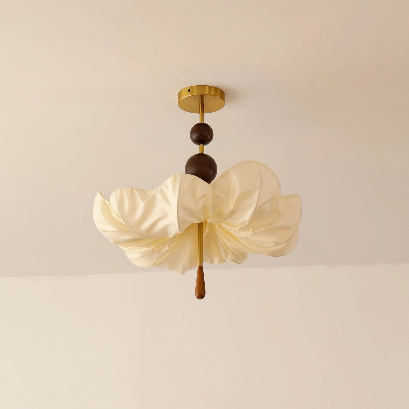 Pinctada pendant fixture in modern interior with artistic styling and ambient lighting presentation