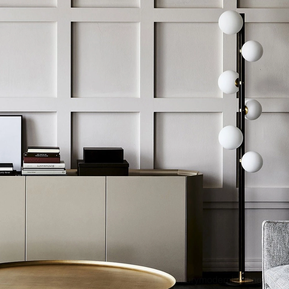 Planeta floor lamp G9 base compatibility with multiple bulb options and specifications