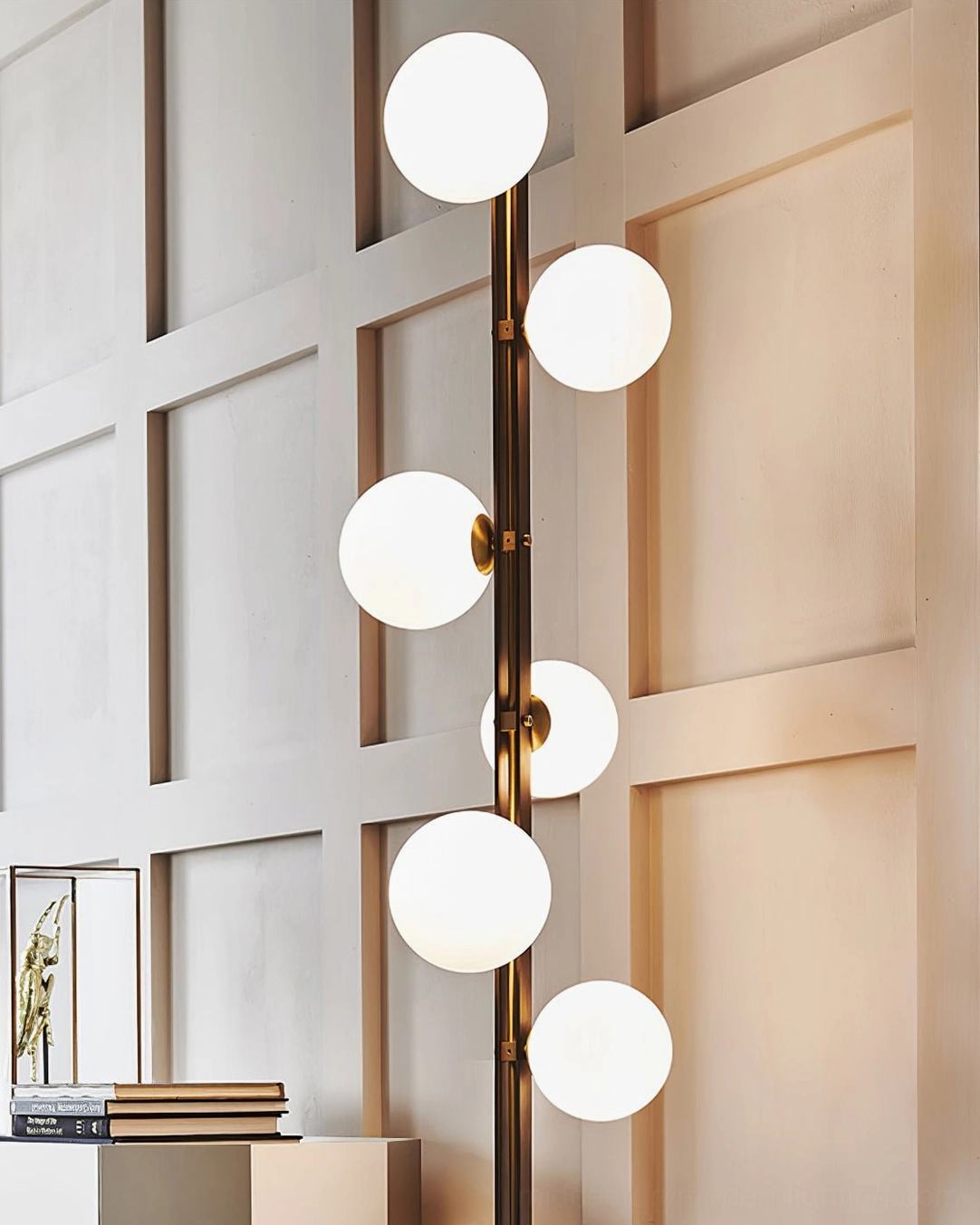 Planeta floor lamp globe shade rotation mechanism showing innovative orbital design