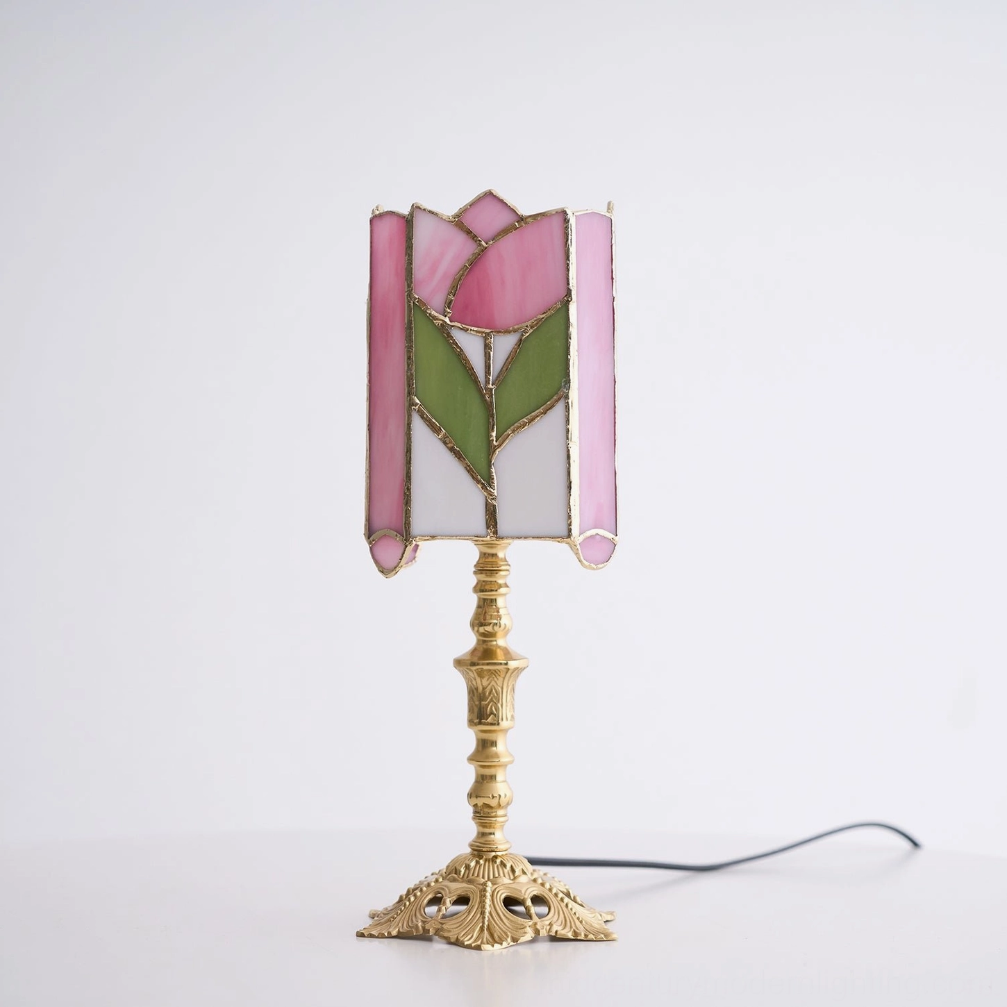 Premium tulip Tiffany table lamp with authentic hand-crafted stained glass and sculptural brass casting