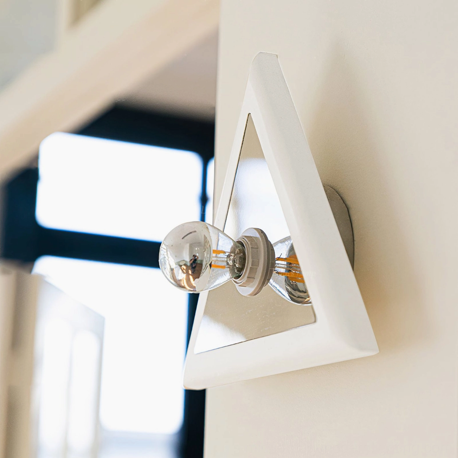 Prism triangle wall lamp low angle frontal dual bulbs shadow play effect