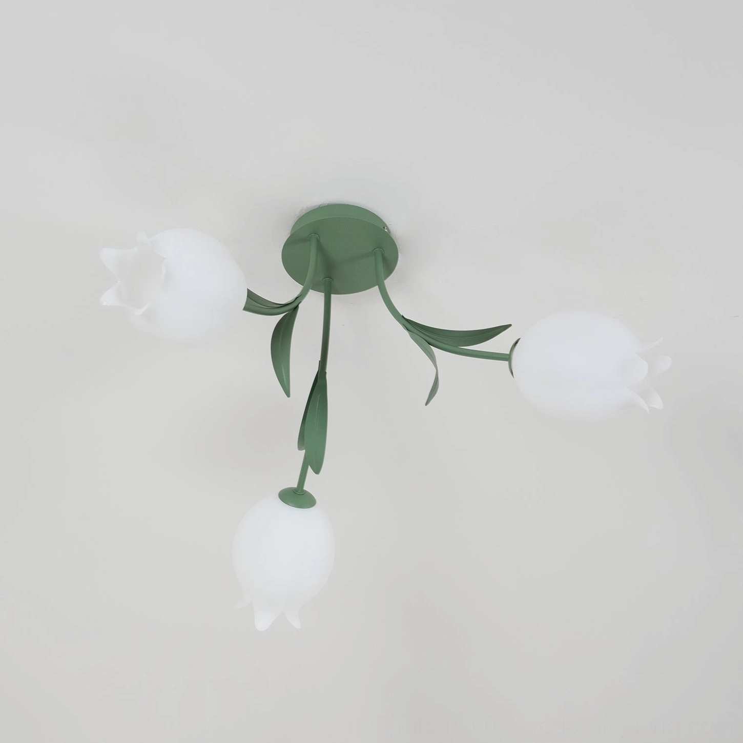 Ricko 3-head ceiling light green metal frame white bells