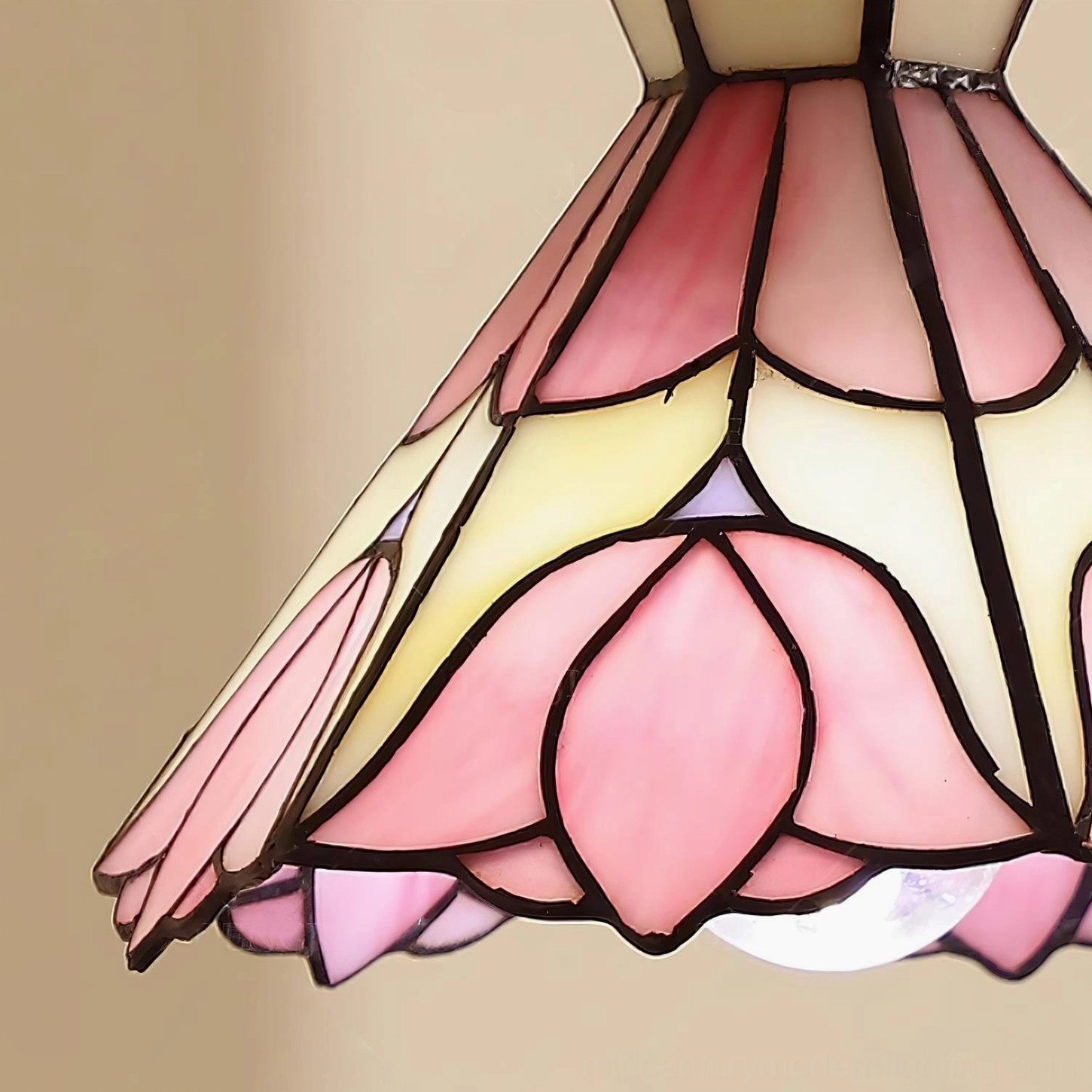Serena handcrafted stained glass tulip pendant light demonstrating vintage Tiffany artisanal craftsmanship