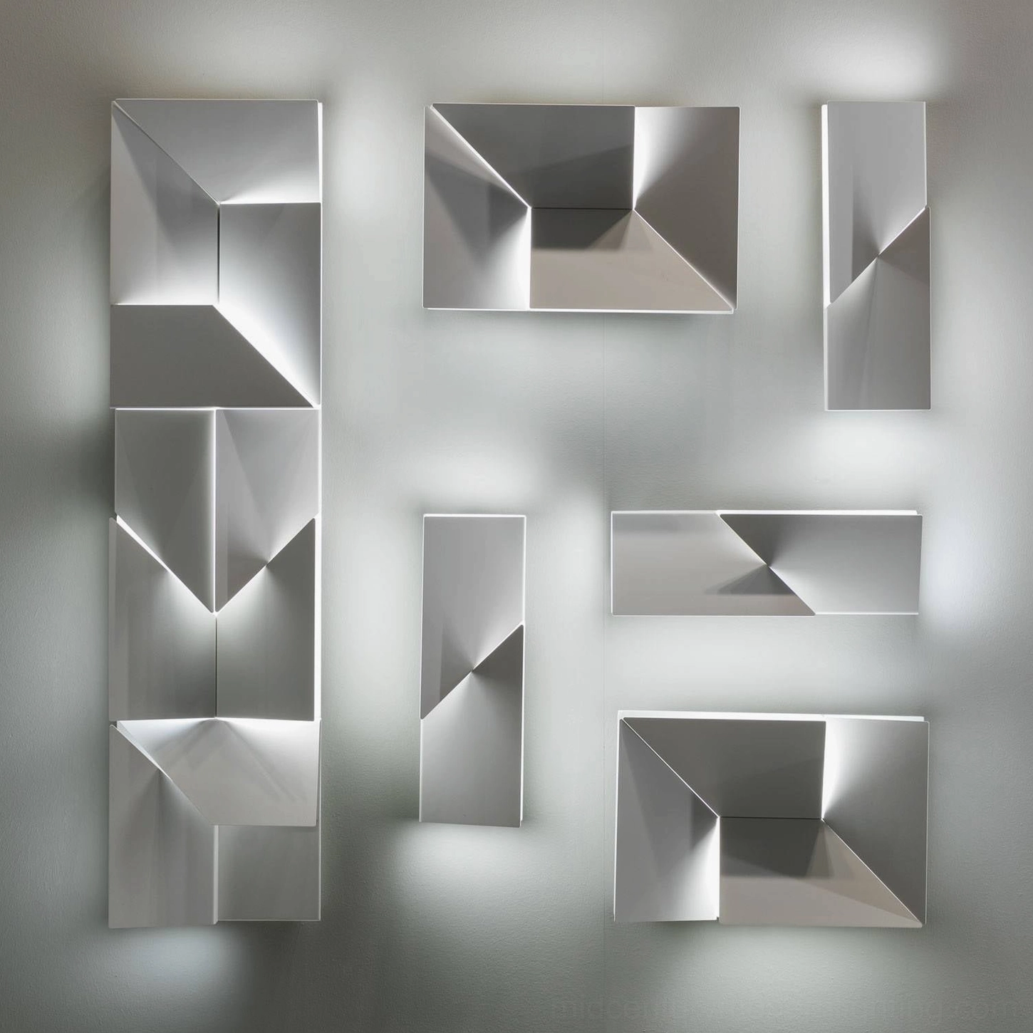 Shadows geometric wall lamp with diffused LED lighting, mid-century modern style