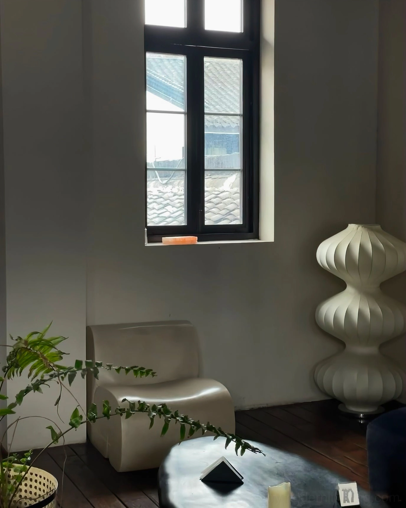 Textured mulberry silk shade of gourd floor lamp with metal base detail