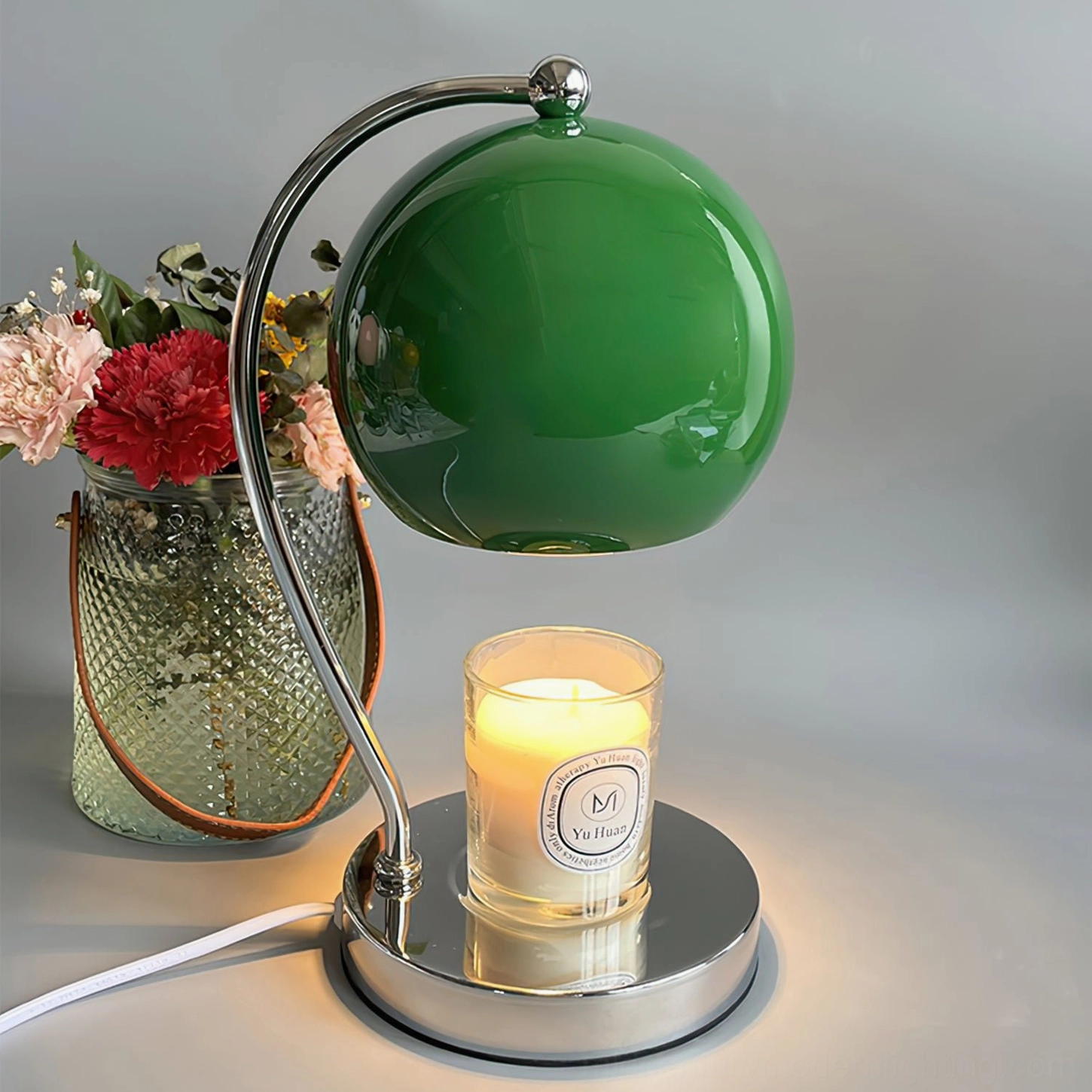 Scandinavian table lamp assembly and technical specification details dimensions