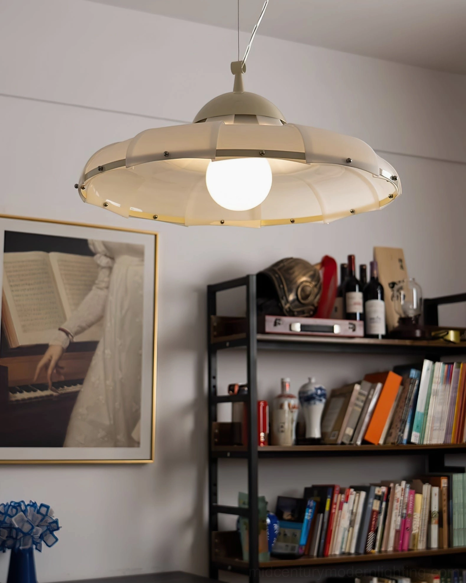Swirl pendant ceiling light fixture showing adjustable cord and universal E26 E27 bulb compatibility