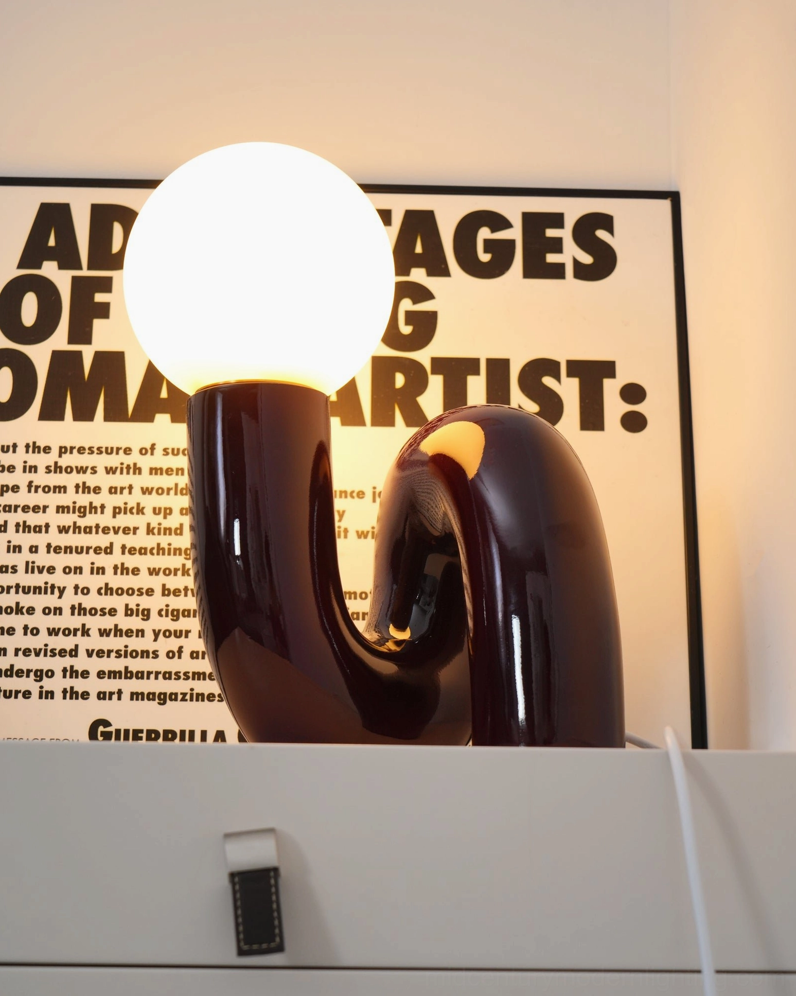 Table lamp with spiral resin glass form, G9 bulb base, 150cm power cord inline switch