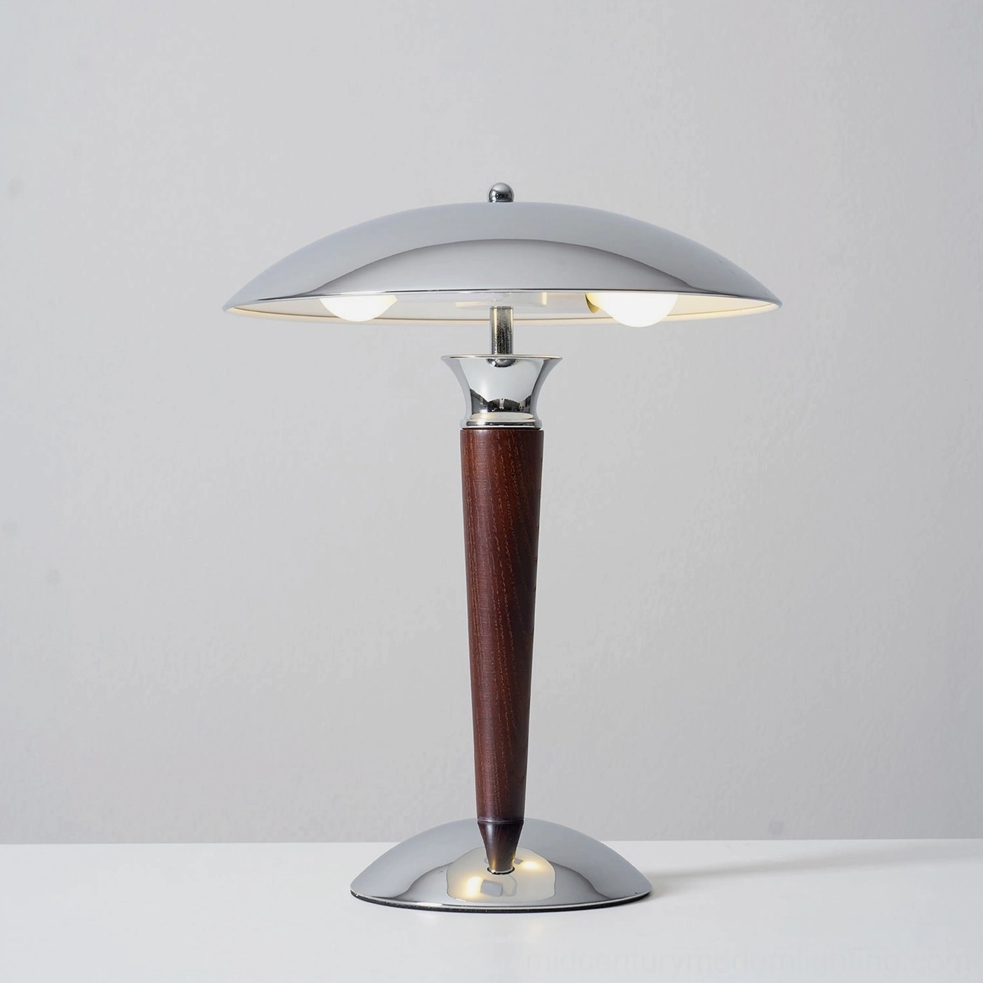 Tibby modern lamp LED bulb compatibility and warm light illumination demonstration