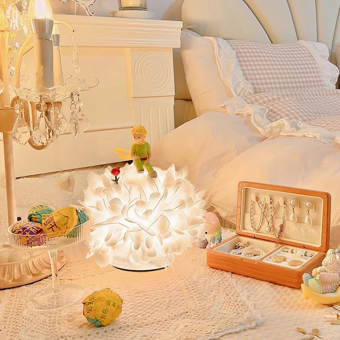 Veli Foliage petal lamp styled in cozy bedroom with jewelry box and decorative accents